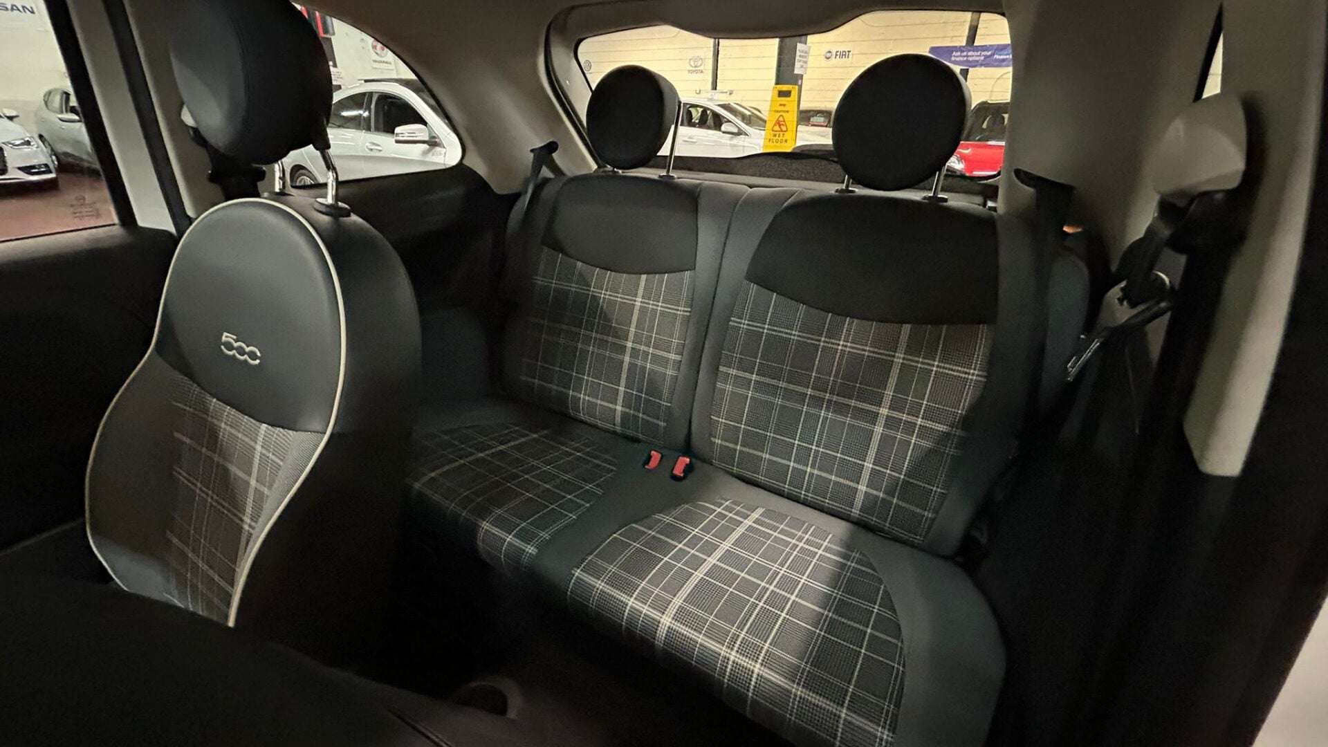 2016 FIAT 500 2016 FIAT 500