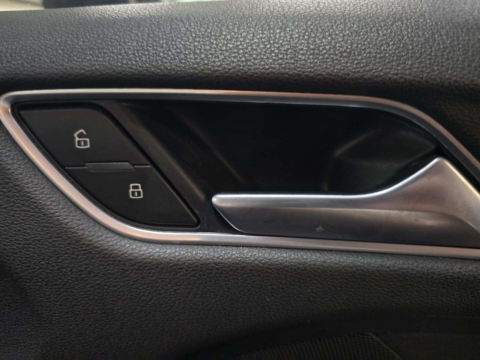 2017 AUDI A3 2017 AUDI A3