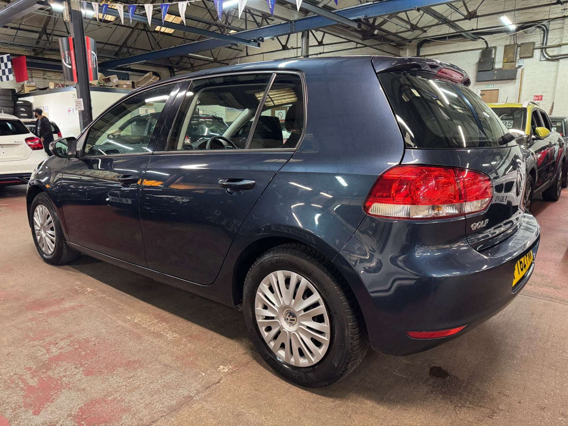 A 2012 VOLKSWAGEN GOLF S TSI A 2012 VOLKSWAGEN GOLF S TSI
