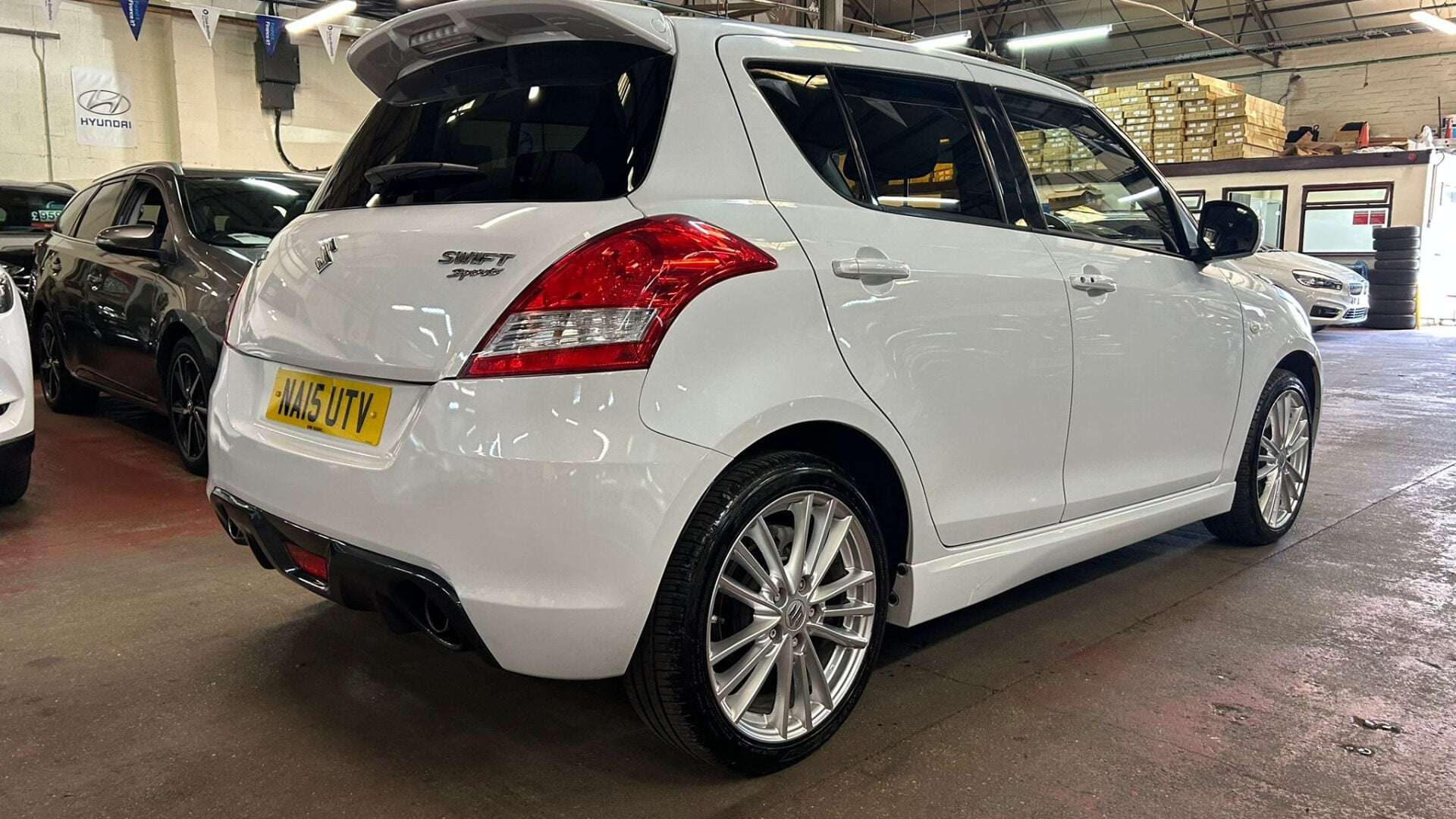 2015 SUZUKI SWIFT 2015 SUZUKI SWIFT