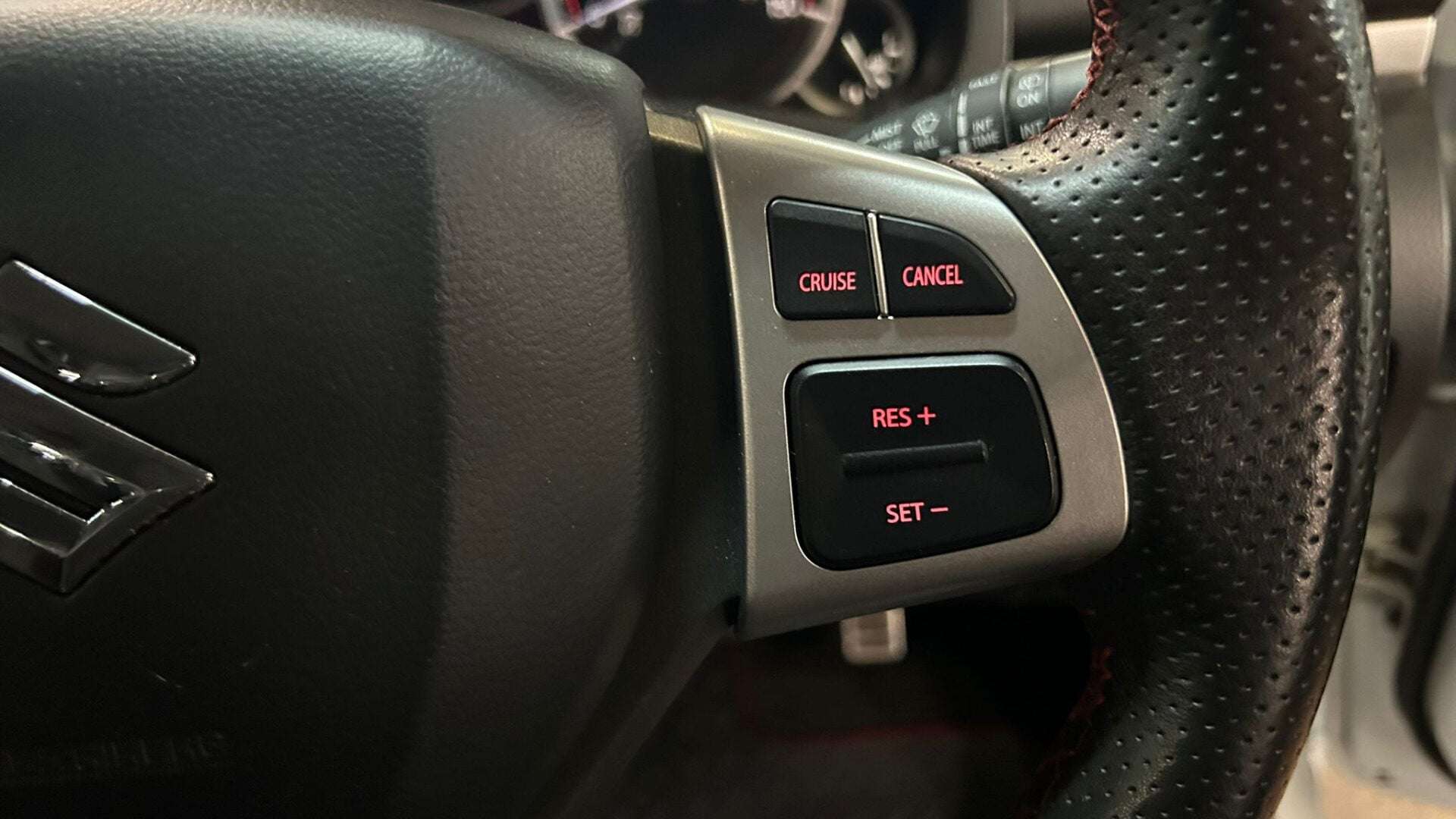 2015 SUZUKI SWIFT 2015 SUZUKI SWIFT