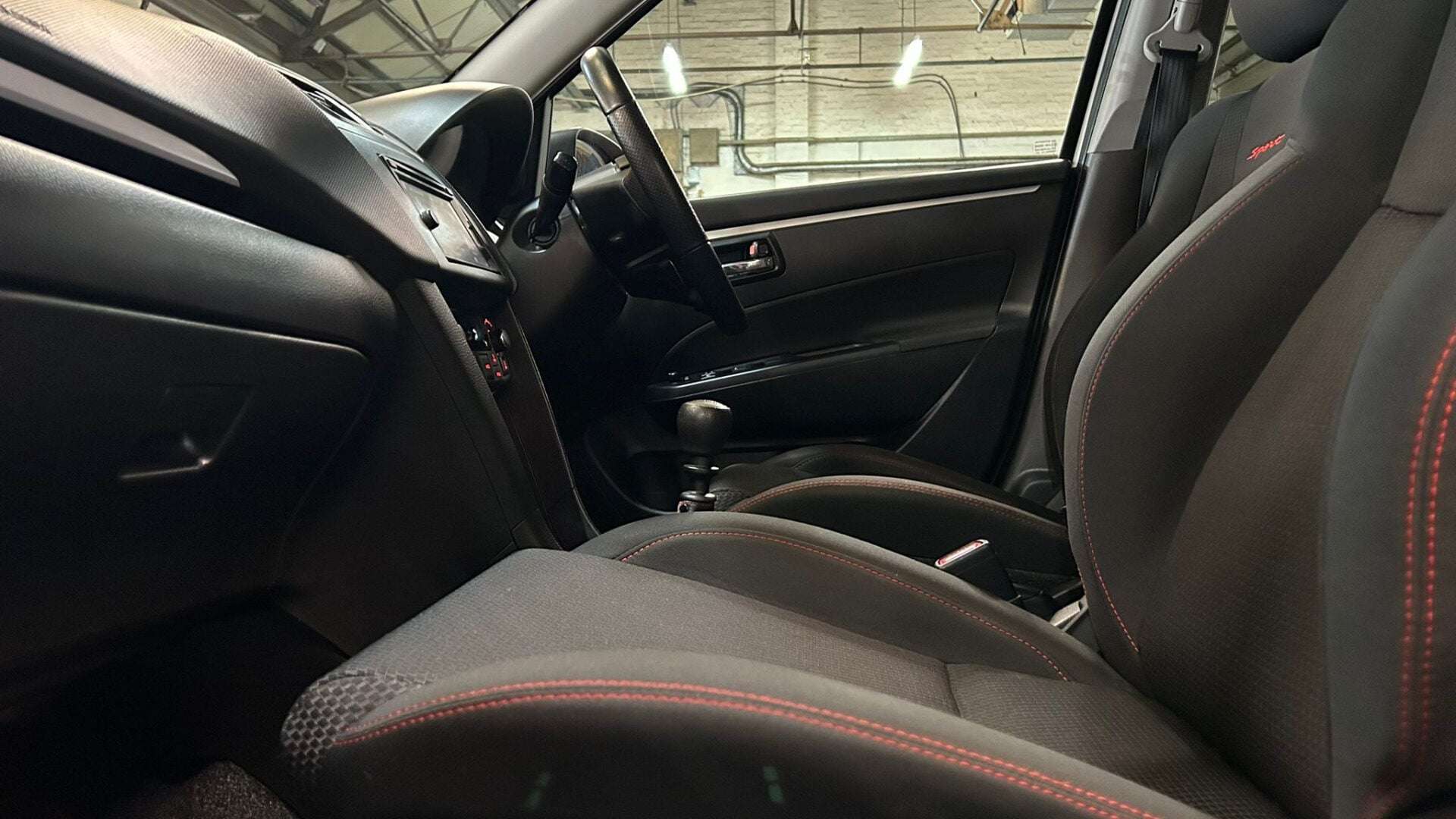 2015 SUZUKI SWIFT 2015 SUZUKI SWIFT