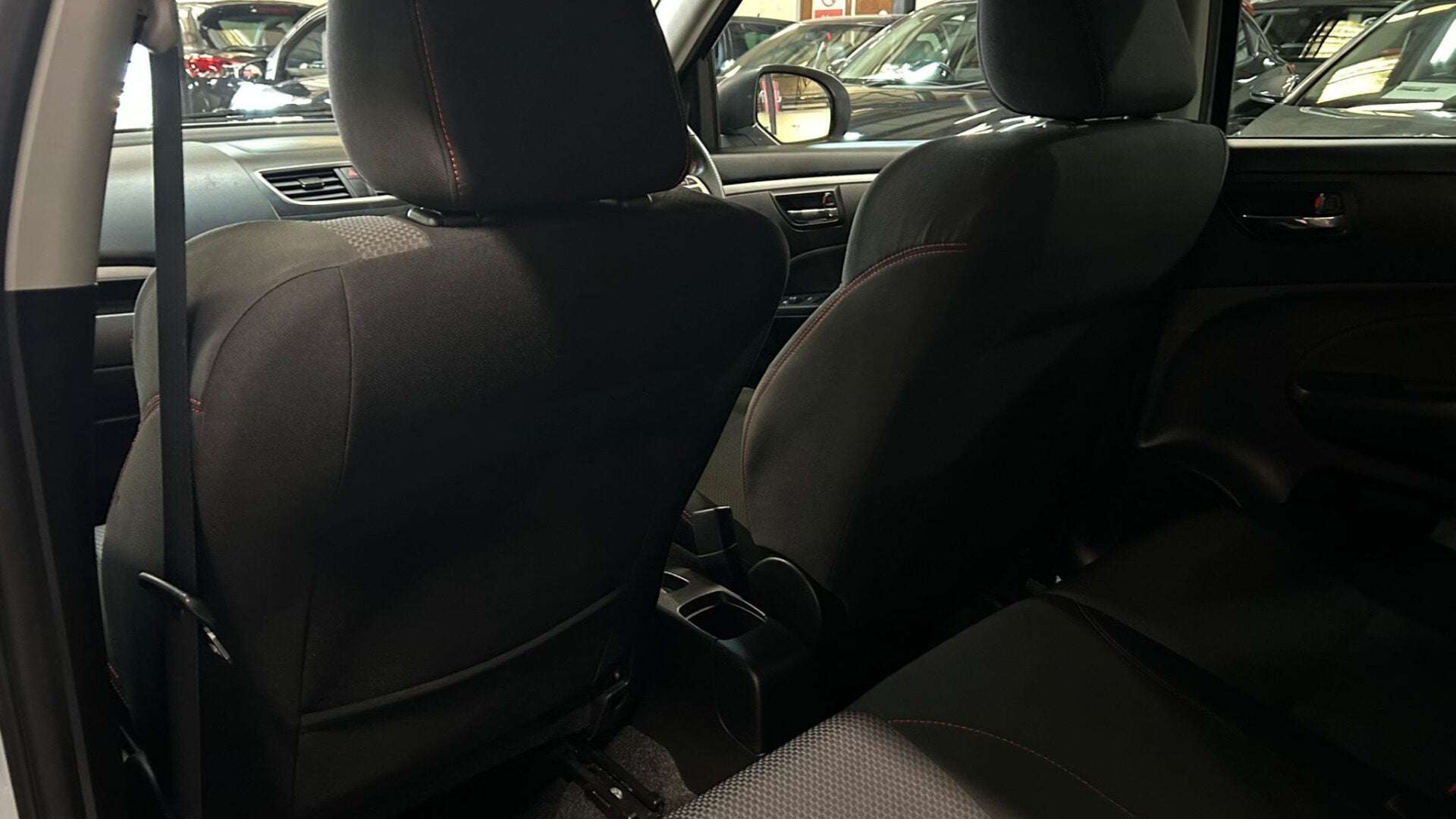 2015 SUZUKI SWIFT 2015 SUZUKI SWIFT