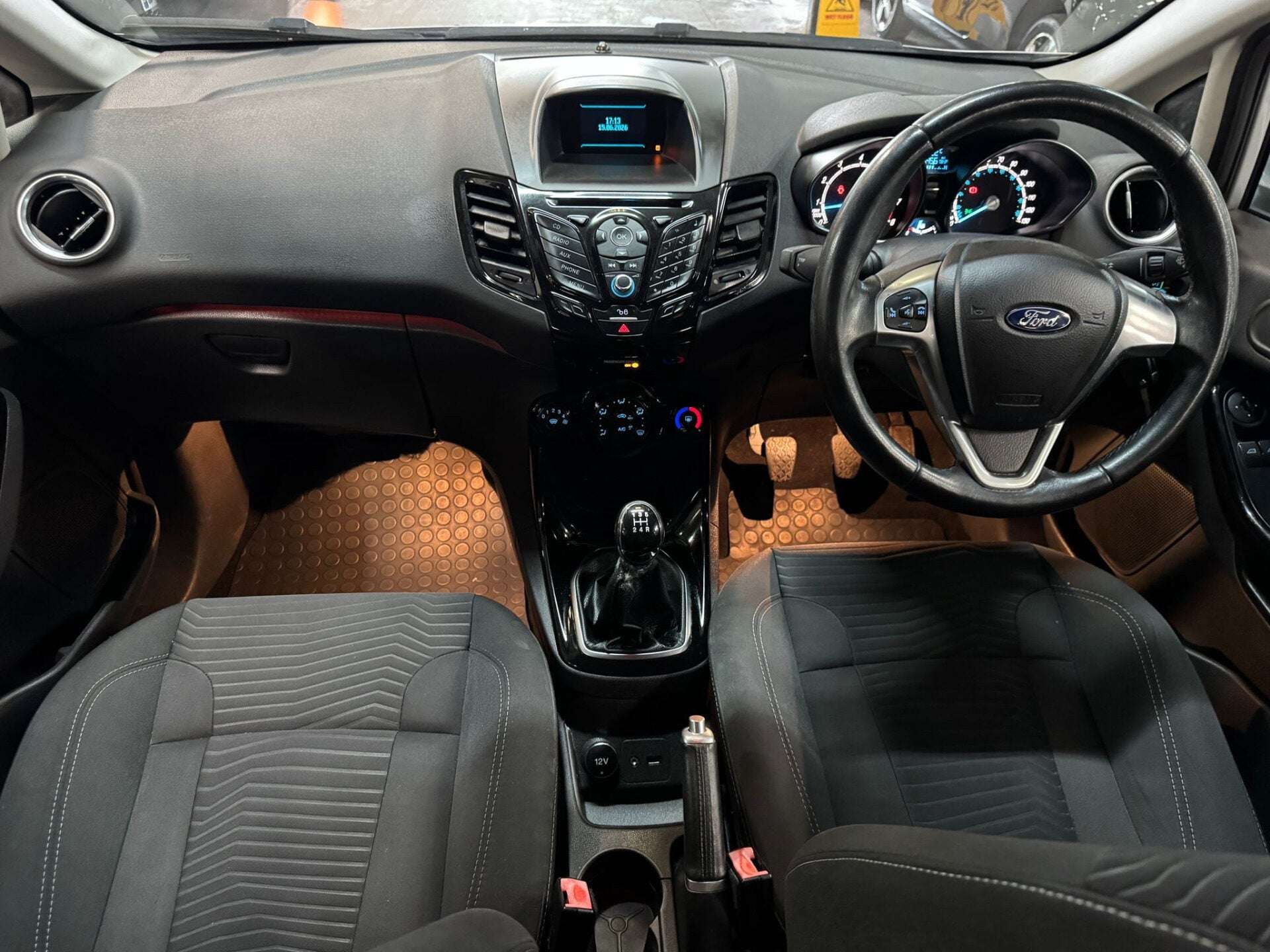 2015 FORD FIESTA 2015 FORD FIESTA