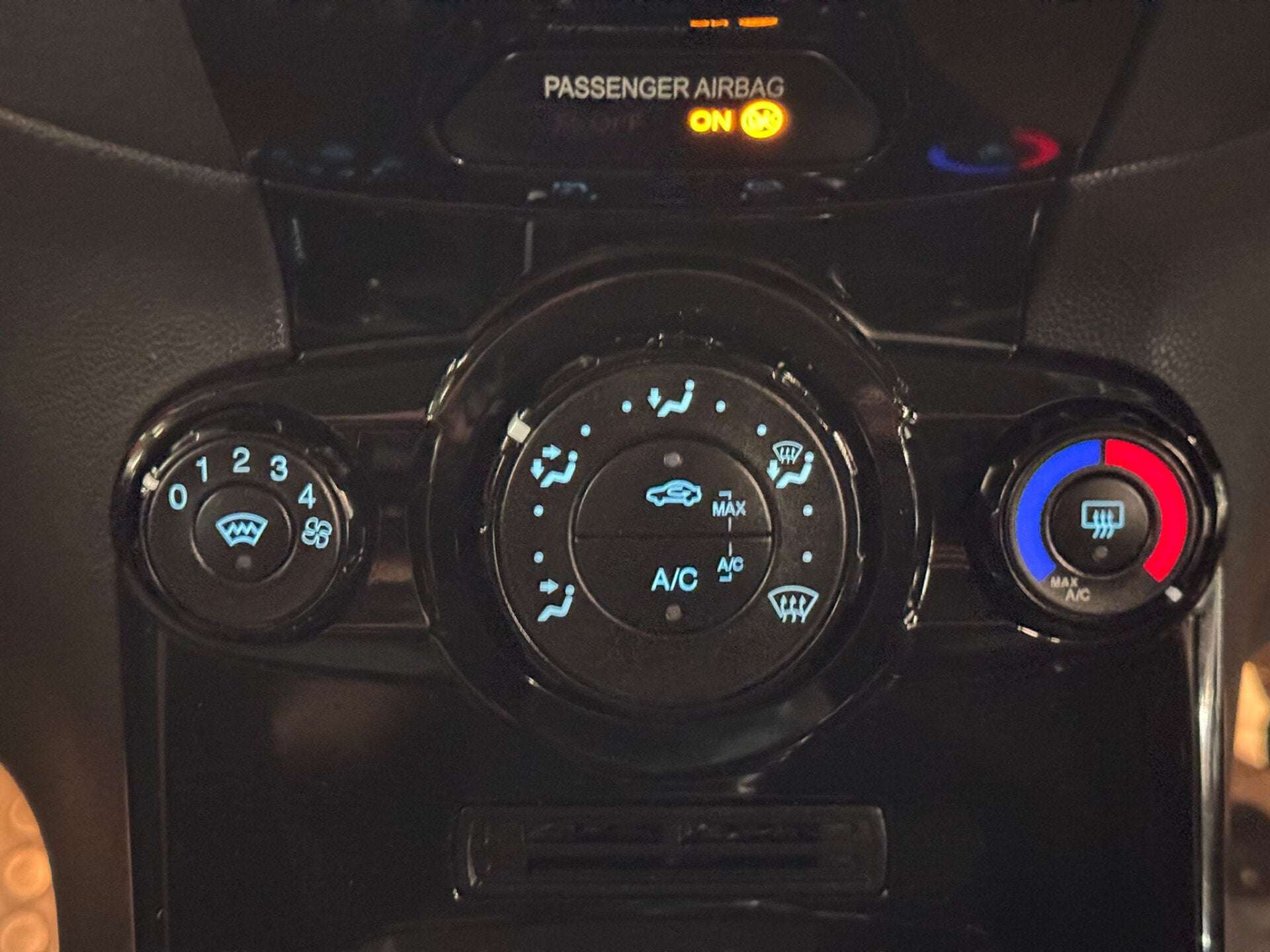 2015 FORD FIESTA 2015 FORD FIESTA