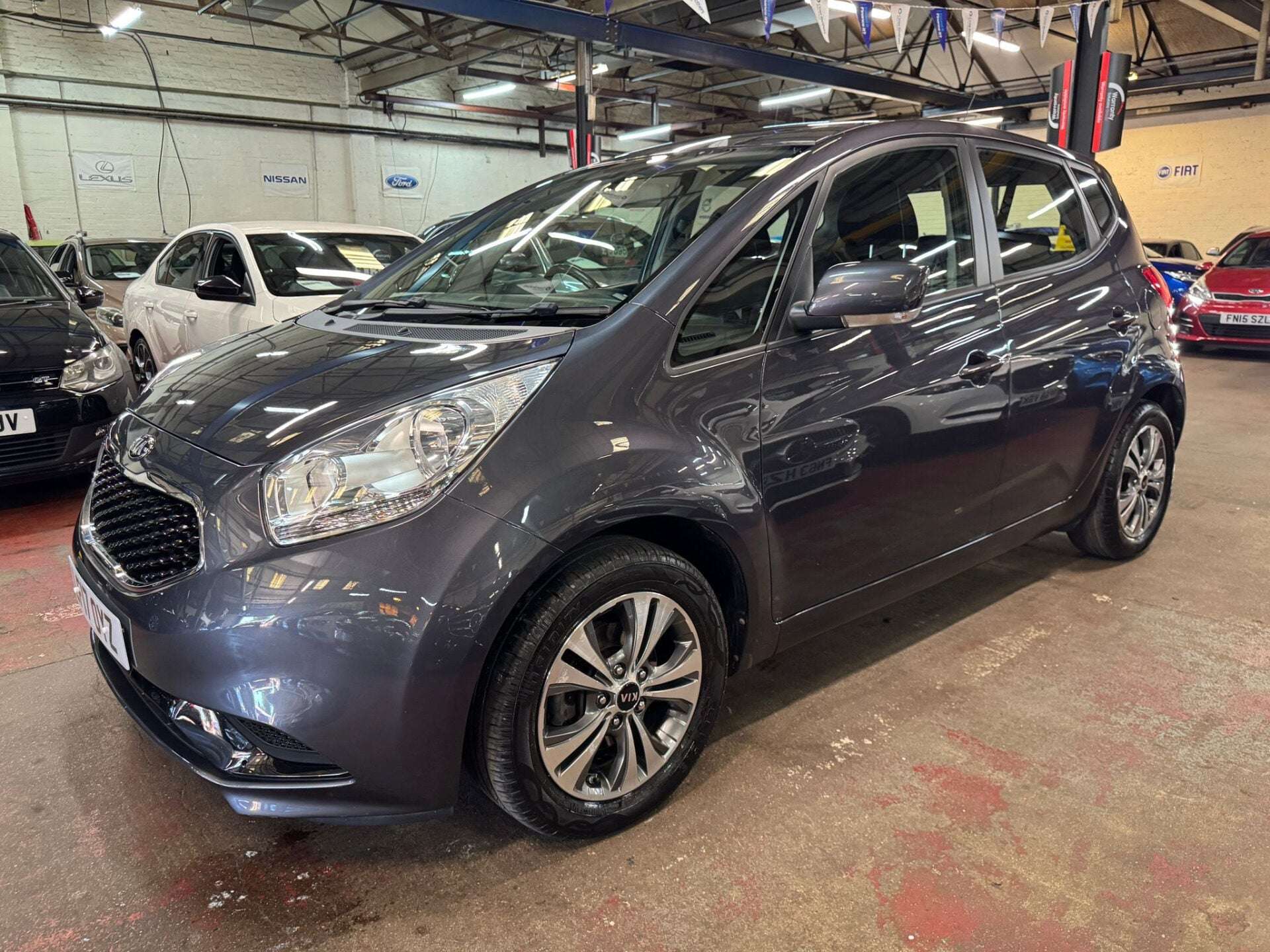 A 2017 KIA VENGA CRDI 2 A 2017 KIA VENGA CRDI 2