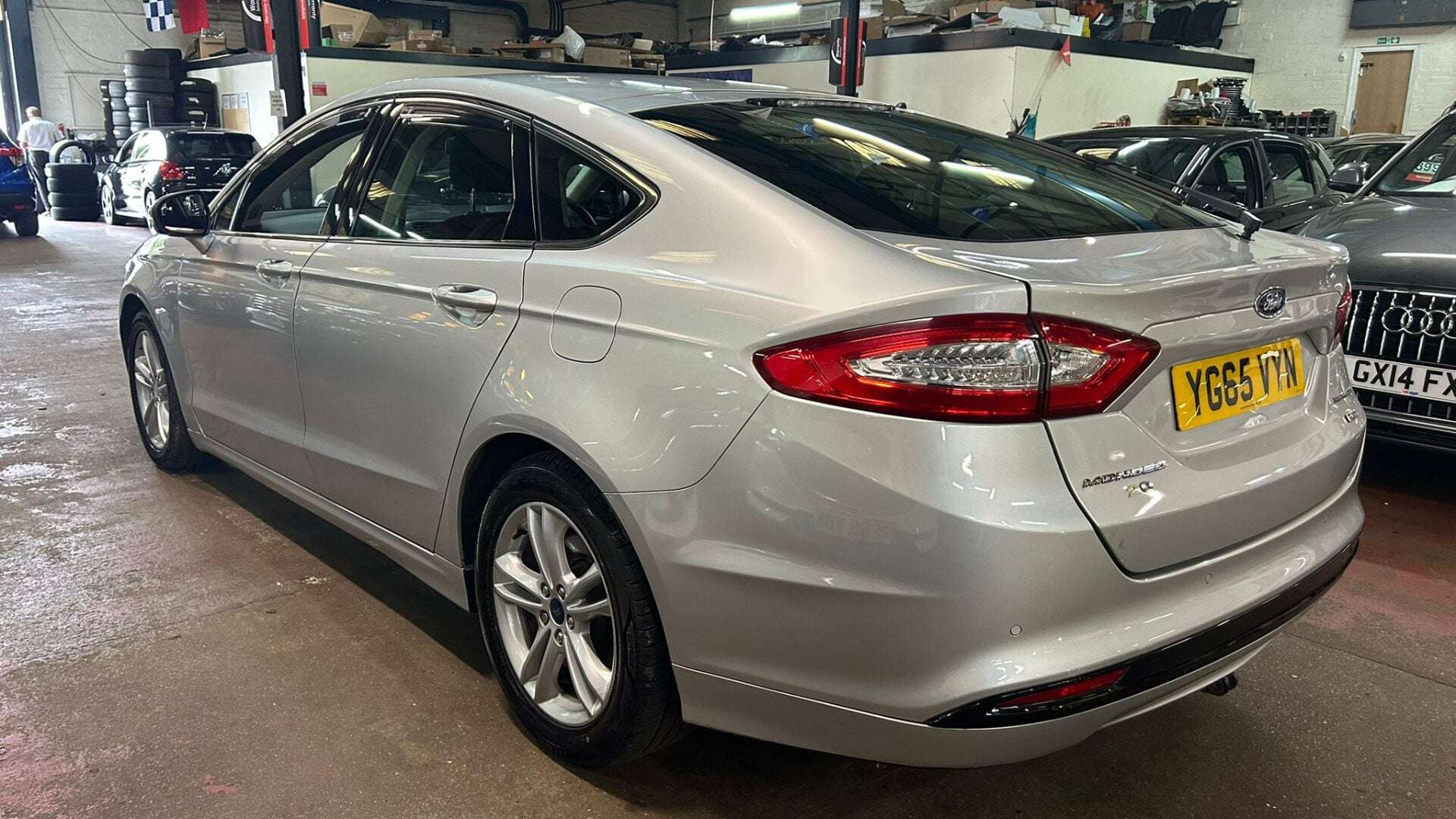 A 2015 FORD MONDEO TITANIUM TDCI A 2015 FORD MONDEO TITANIUM TDCI