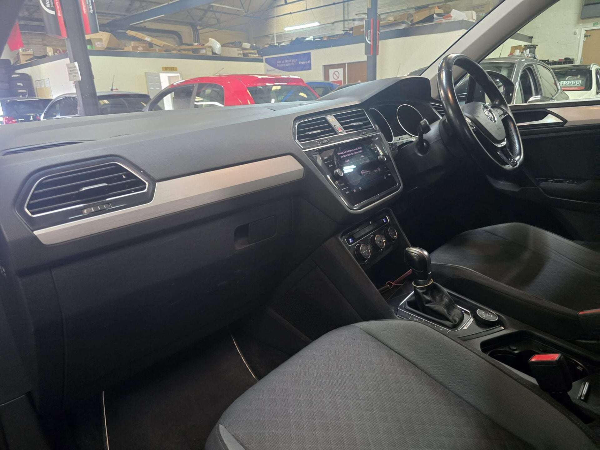 2019 VOLKSWAGEN TIGUAN 2019 VOLKSWAGEN TIGUAN