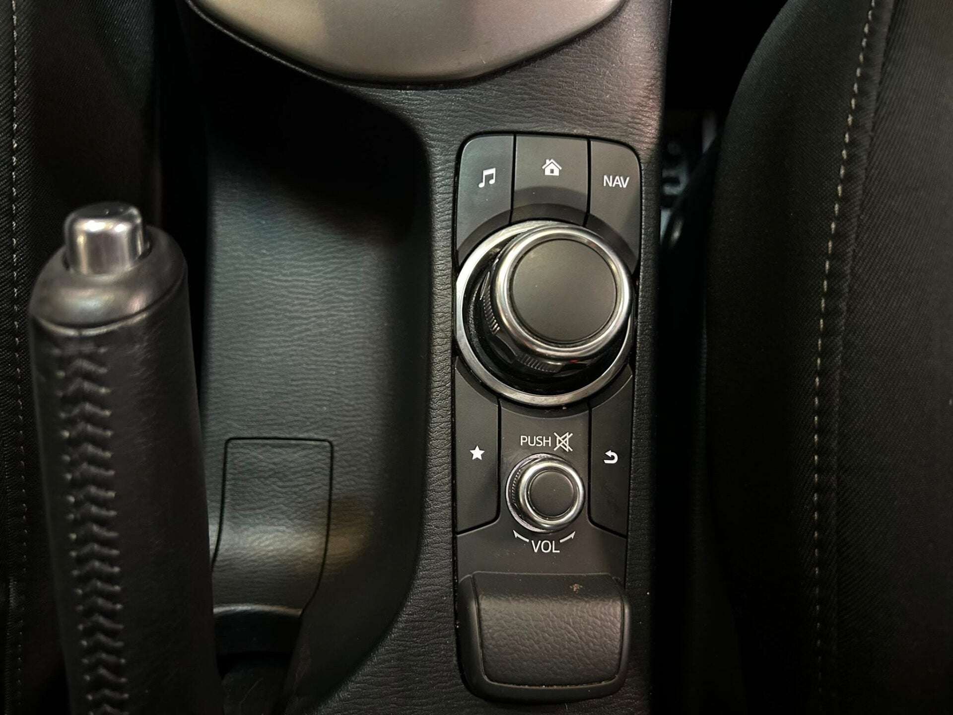 2017 MAZDA CX-3 2017 MAZDA CX-3