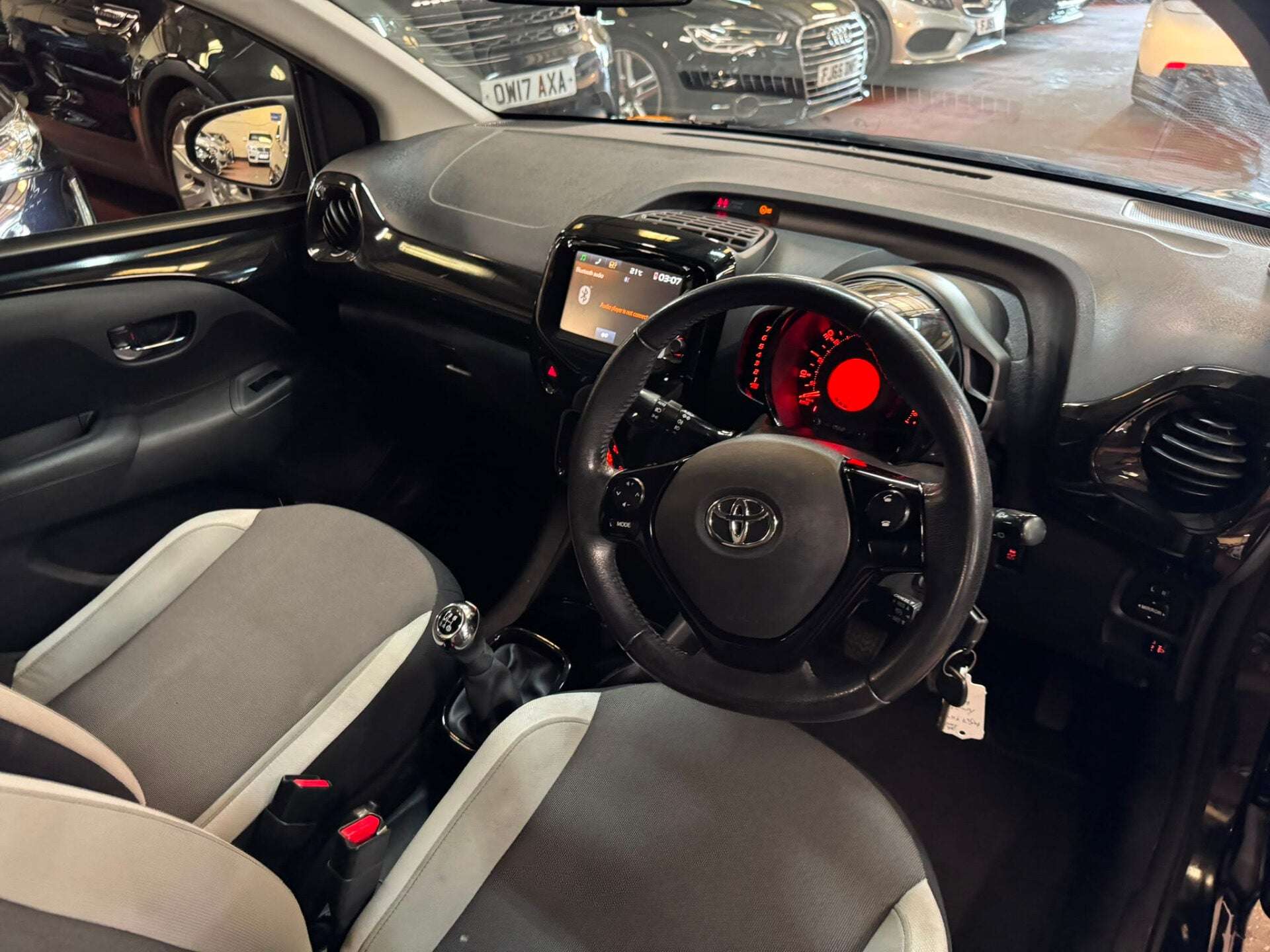 2017 TOYOTA AYGO 2017 TOYOTA AYGO
