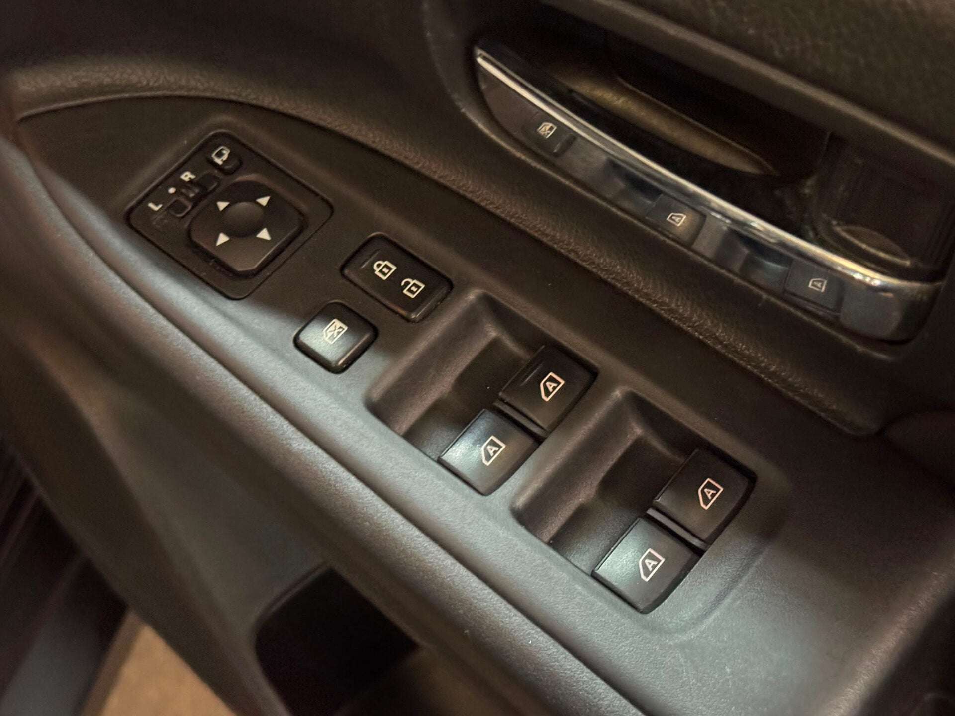 2020 MITSUBISHI OUTLANDER 2020 MITSUBISHI OUTLANDER