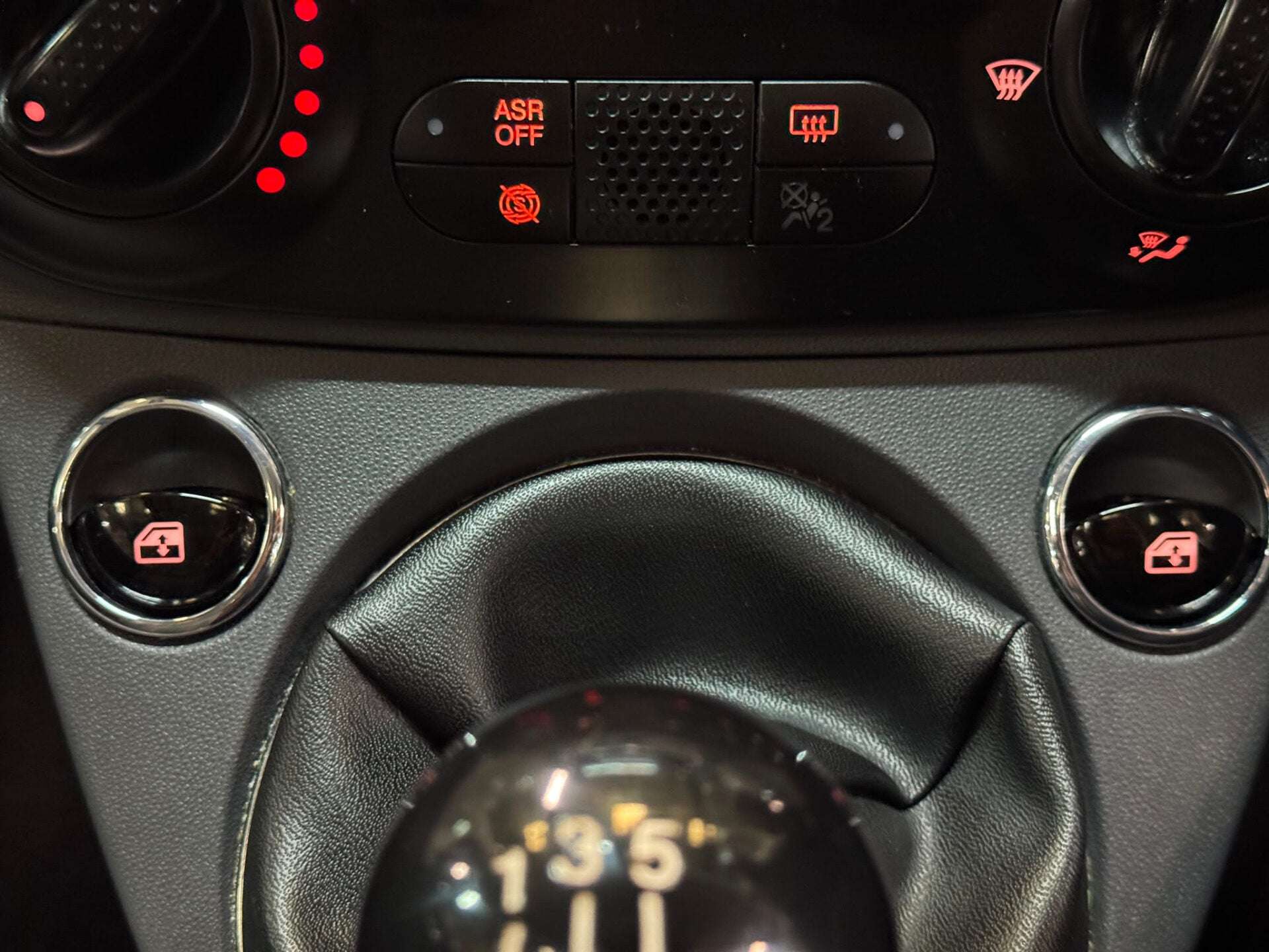 2017 FIAT 500 2017 FIAT 500