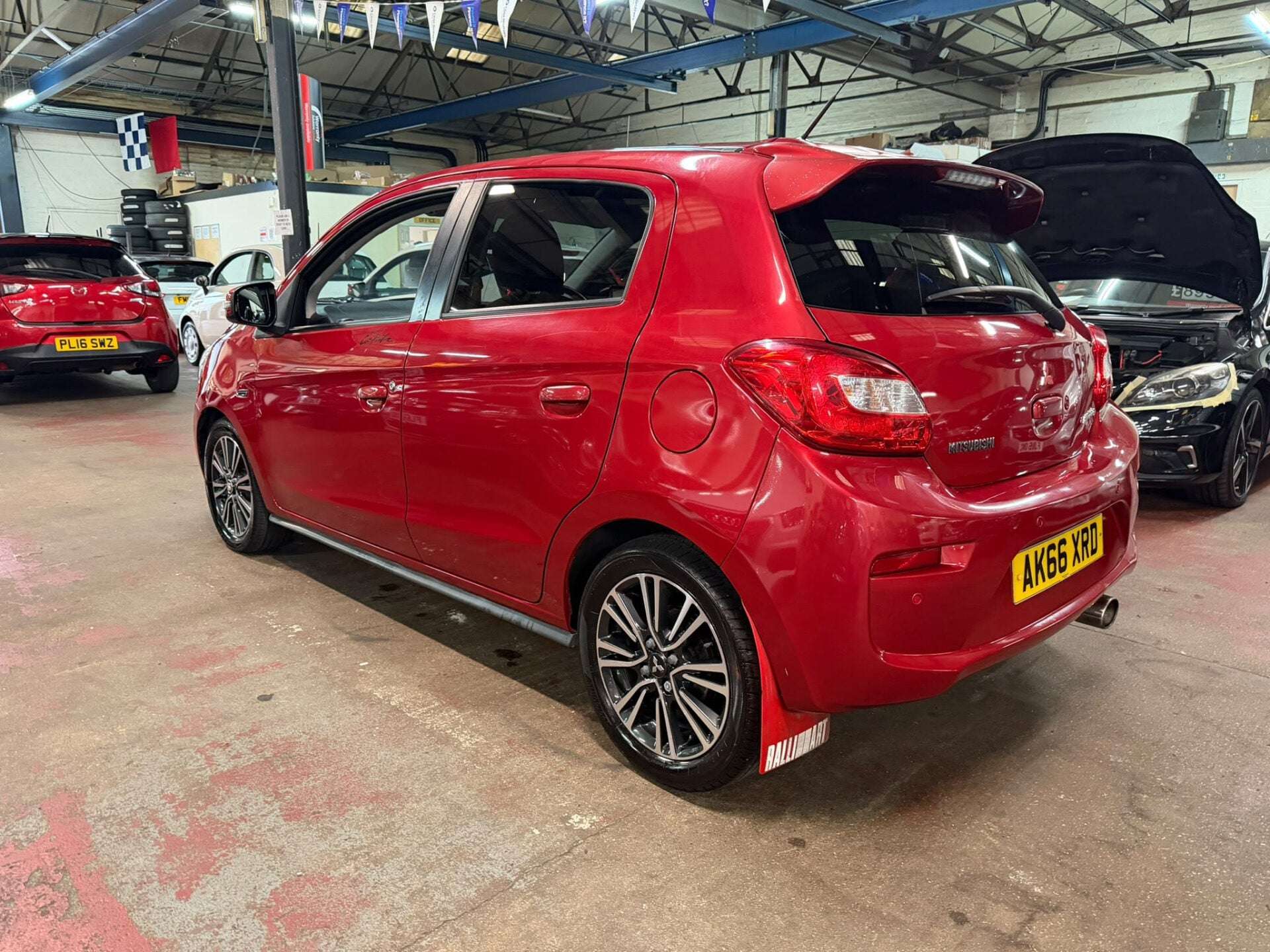 A 2017 MITSUBISHI MIRAGE JURO A 2017 MITSUBISHI MIRAGE JURO