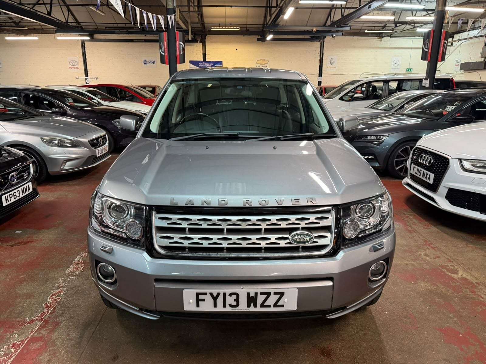 A 2013 LAND ROVER FREELANDER SD4 XS A 2013 LAND ROVER FREELANDER SD4 XS