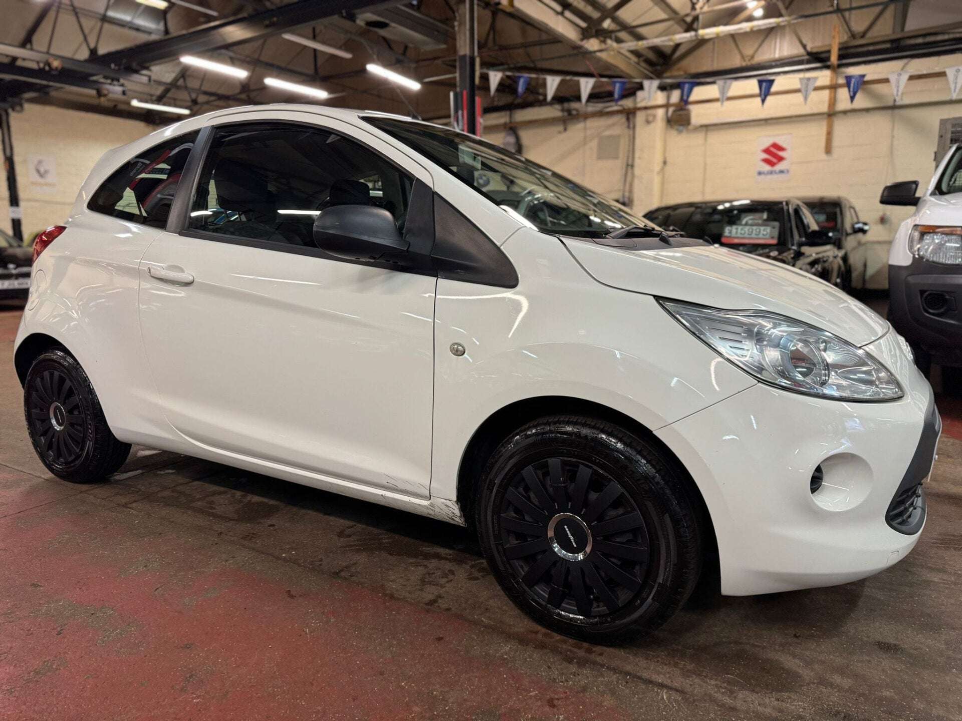 A 2016 FORD KA EDGE A 2016 FORD KA EDGE