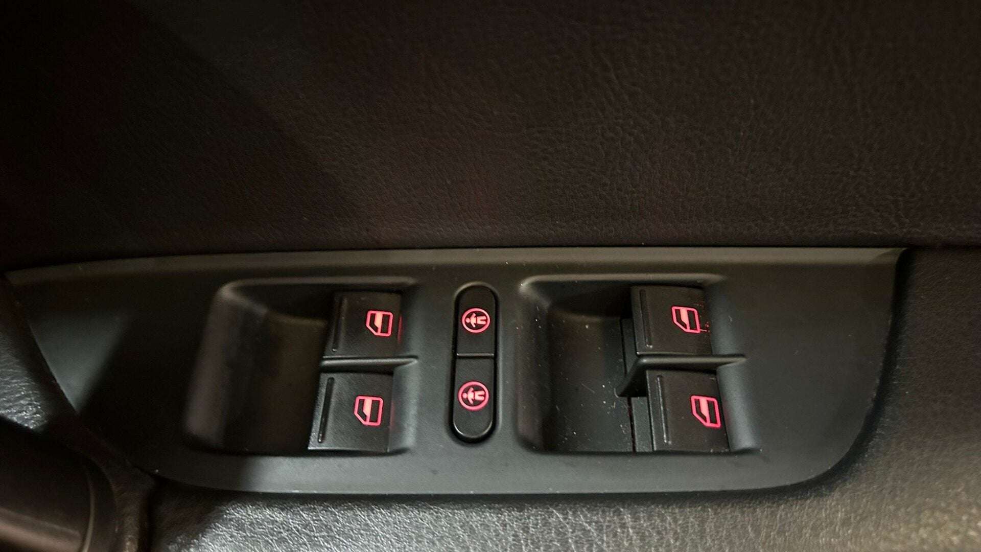 2014 VOLKSWAGEN TOUAREG 2014 VOLKSWAGEN TOUAREG