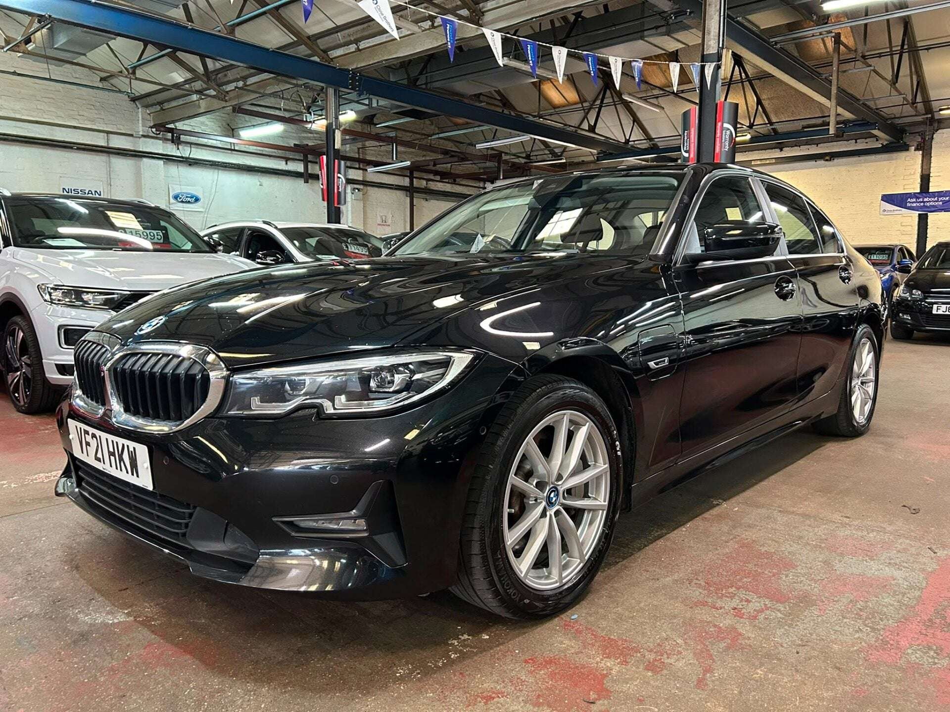 A 2021 BMW 3 SERIES 330E SE PRO A 2021 BMW 3 SERIES 330E SE PRO