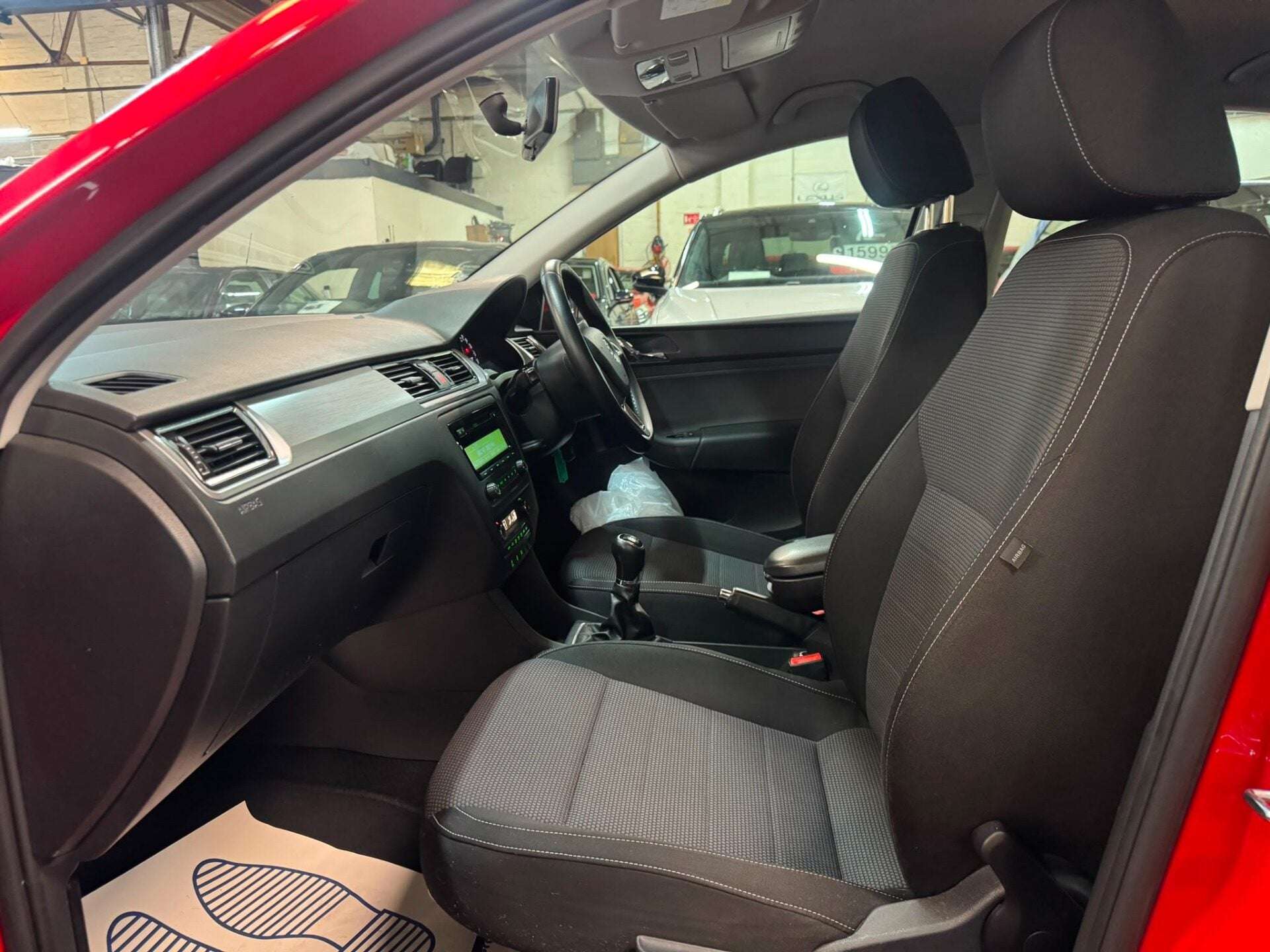 2014 SKODA RAPID 2014 SKODA RAPID