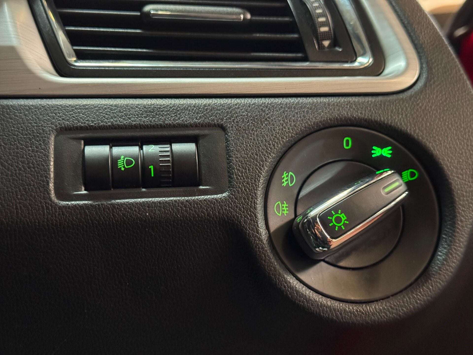 2014 SKODA RAPID 2014 SKODA RAPID
