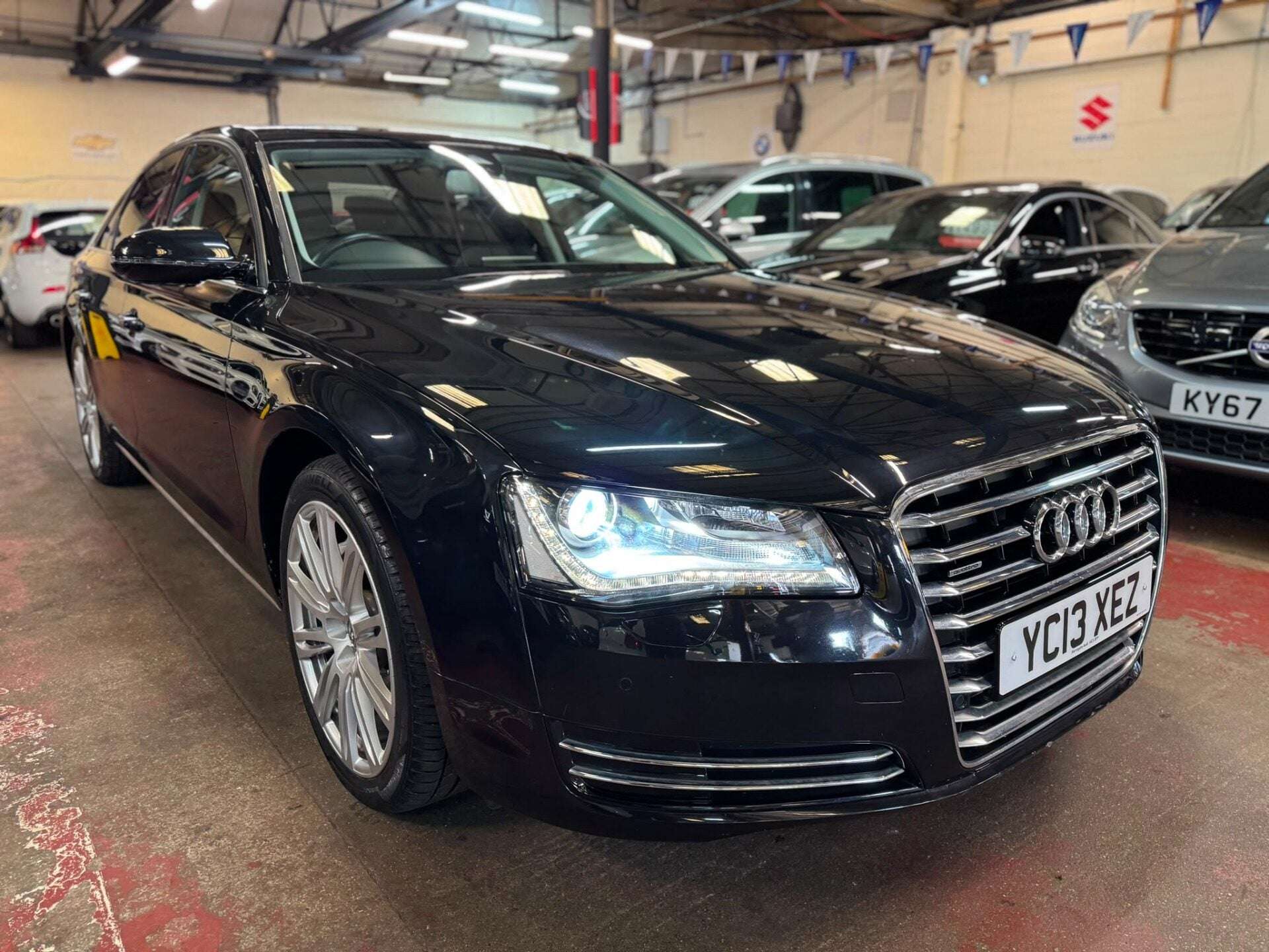 A 2013 AUDI A8 TDI QUATTRO SE EXECUTIVE A 2013 AUDI A8 TDI QUATTRO SE EXECUTIVE