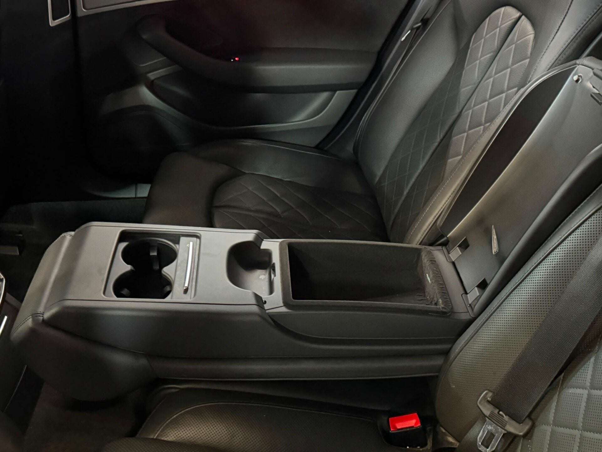 2013 AUDI A8 2013 AUDI A8