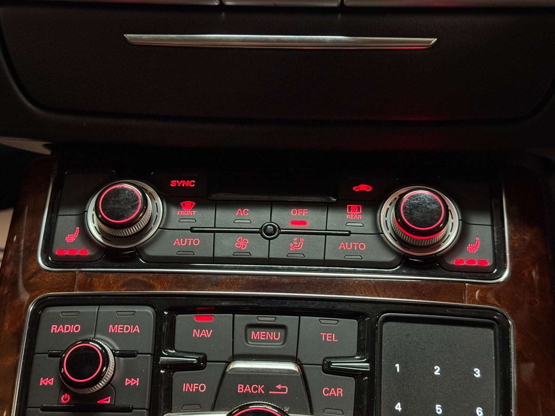 2013 AUDI A8 2013 AUDI A8
