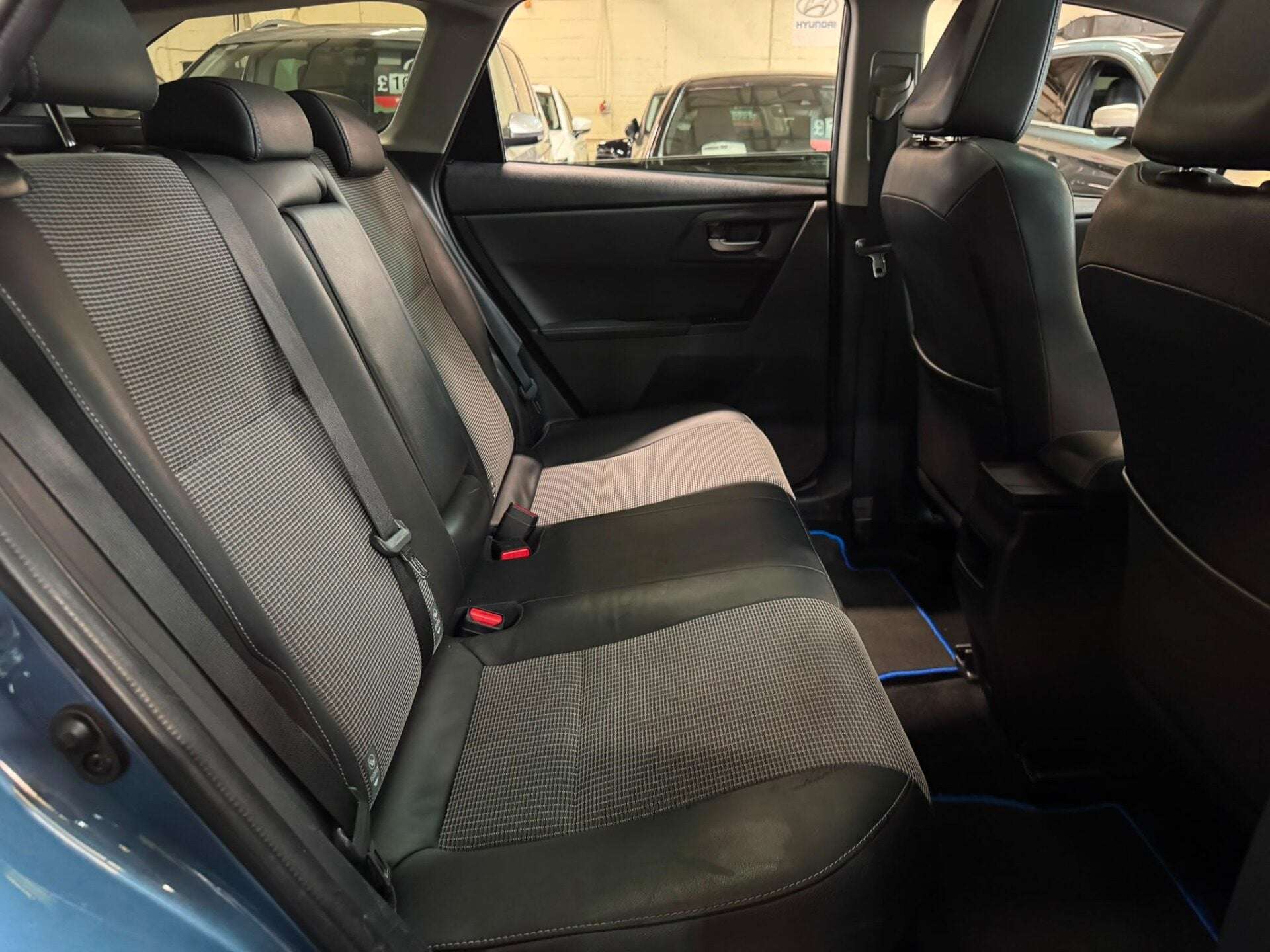 2015 TOYOTA AURIS 2015 TOYOTA AURIS
