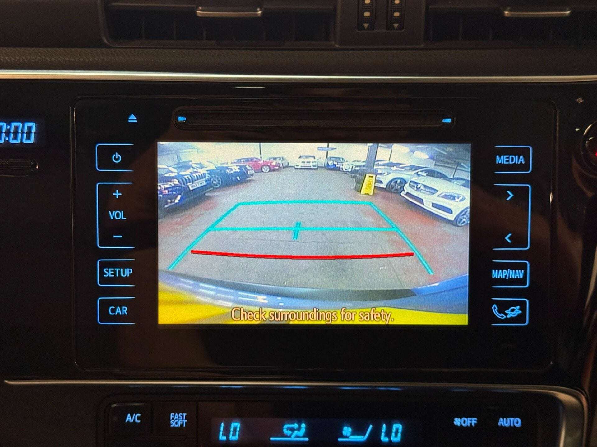 2015 TOYOTA AURIS 2015 TOYOTA AURIS