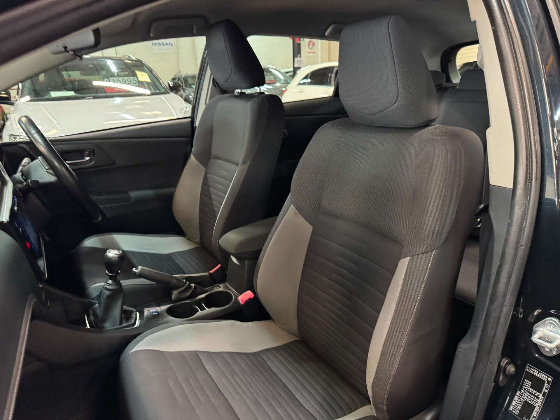 2015 TOYOTA AURIS 2015 TOYOTA AURIS
