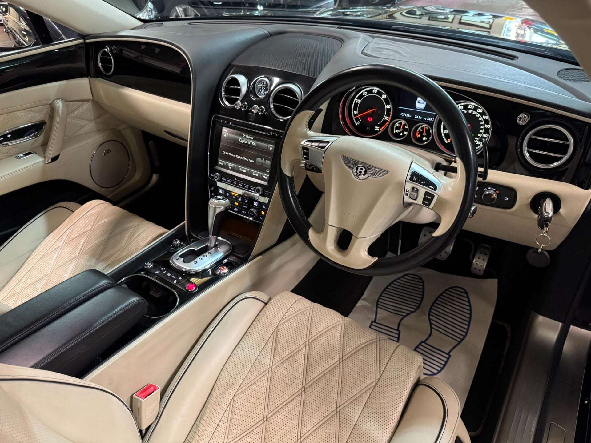 2015 BENTLEY FLYING SPUR 2015 BENTLEY FLYING SPUR
