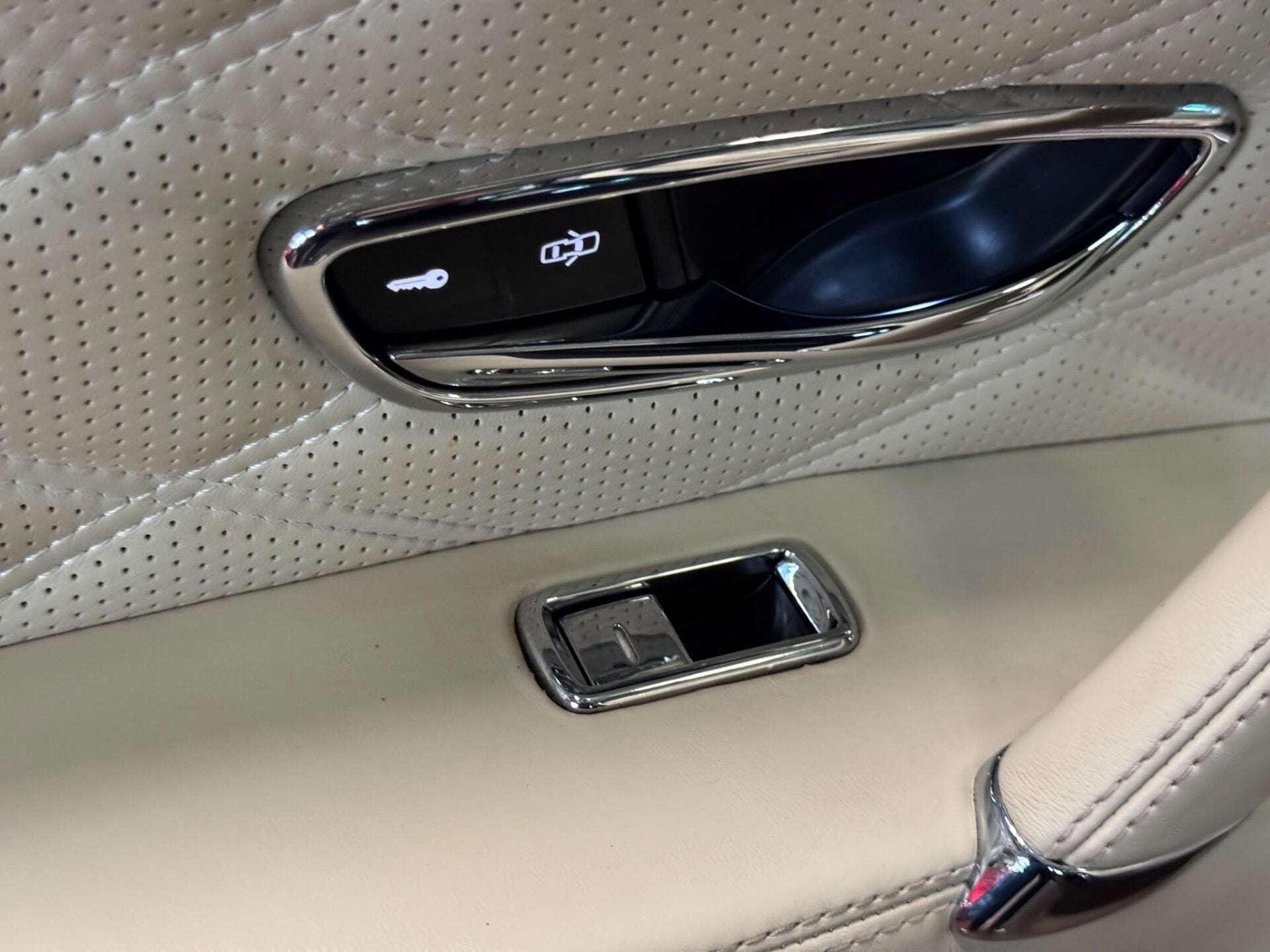 2015 BENTLEY FLYING SPUR 2015 BENTLEY FLYING SPUR