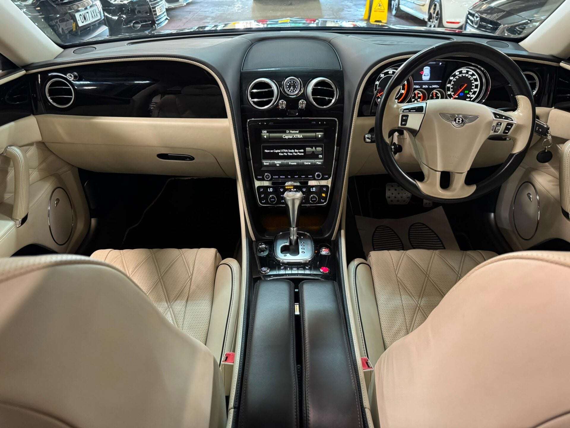 2015 BENTLEY FLYING SPUR 2015 BENTLEY FLYING SPUR