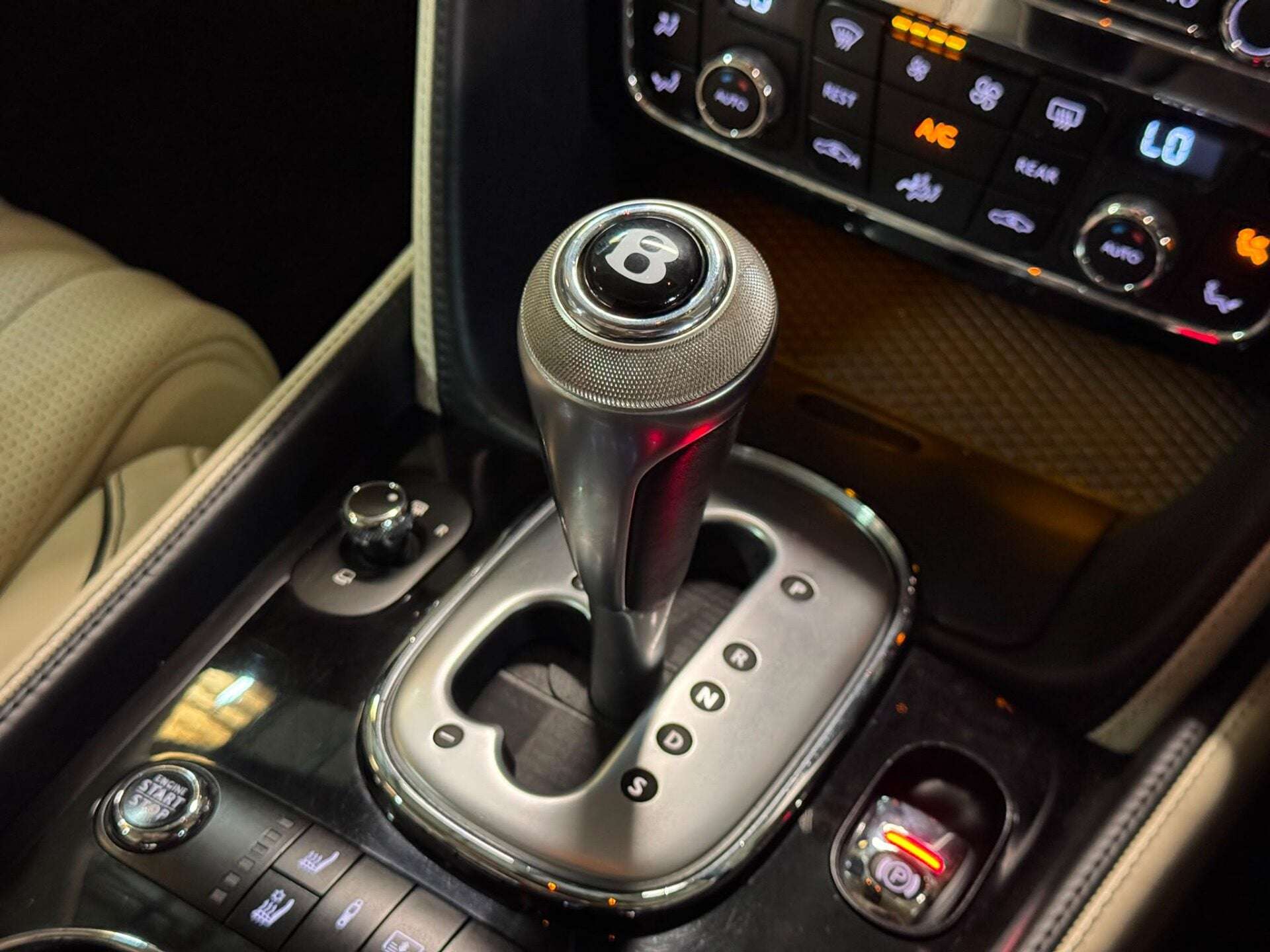 2015 BENTLEY FLYING SPUR 2015 BENTLEY FLYING SPUR