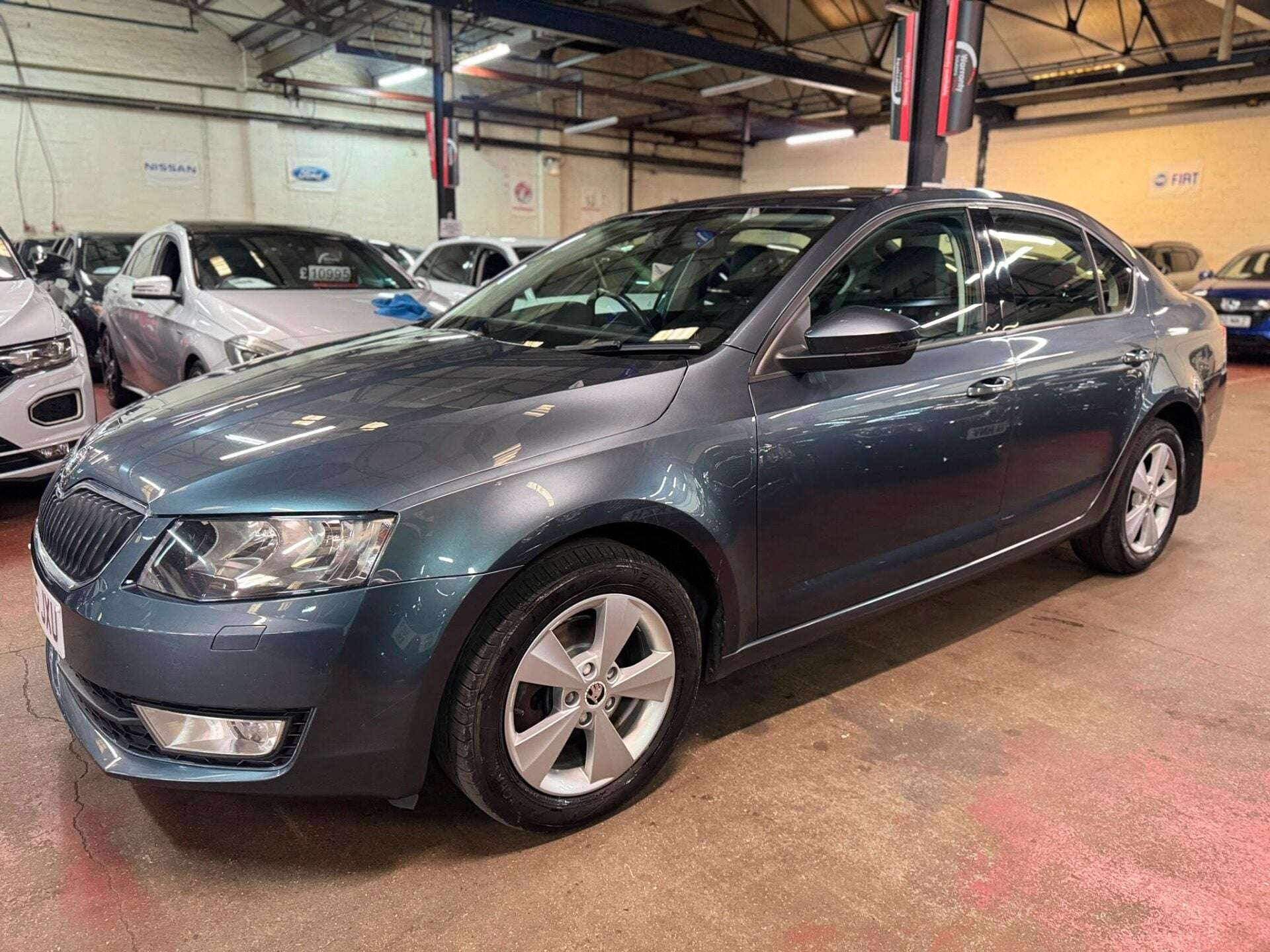 A 2015 SKODA OCTAVIA SE L TSI DSG A 2015 SKODA OCTAVIA SE L TSI DSG