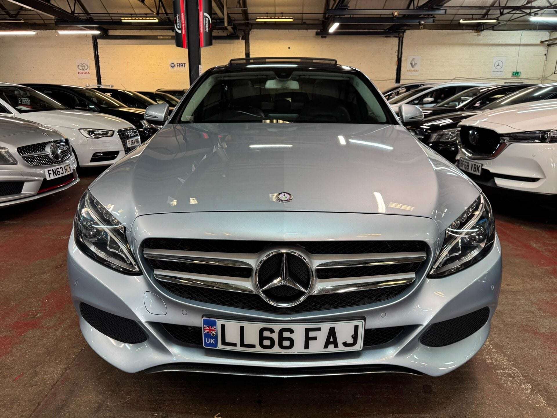 A 2016 MERCEDES-BENZ C CLASS C350 E SPORT PREMIUM A 2016 MERCEDES-BENZ C CLASS C350 E SPORT PREMIUM