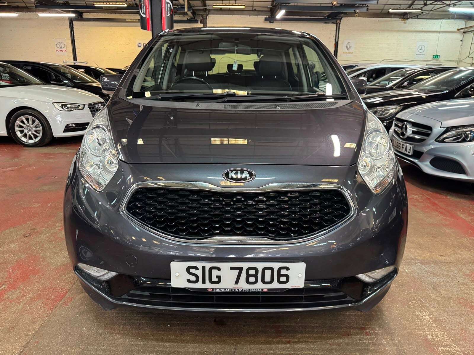 A 2017 KIA VENGA CRDI 3 ISG A 2017 KIA VENGA CRDI 3 ISG