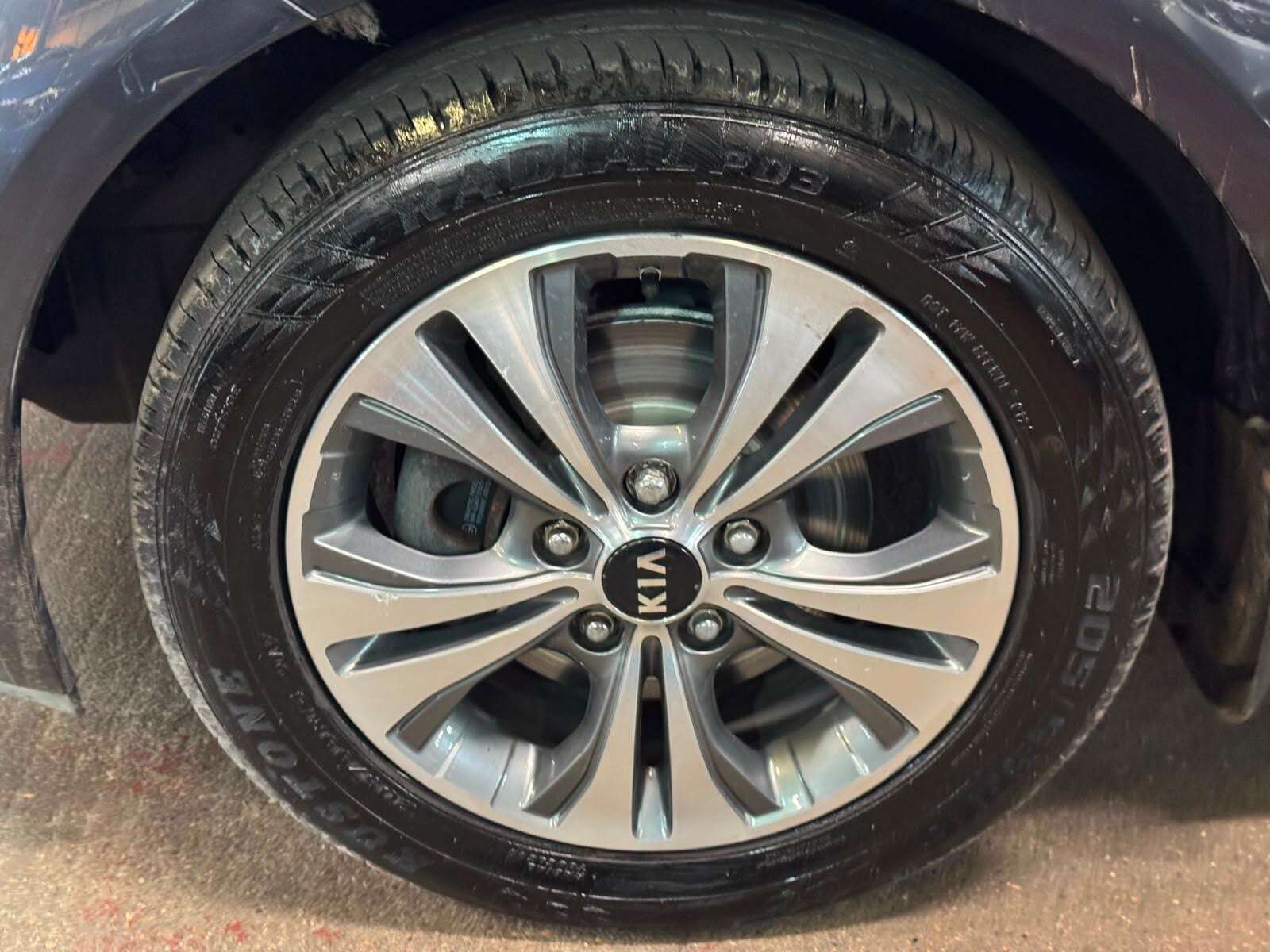 2017 KIA VENGA 2017 KIA VENGA
