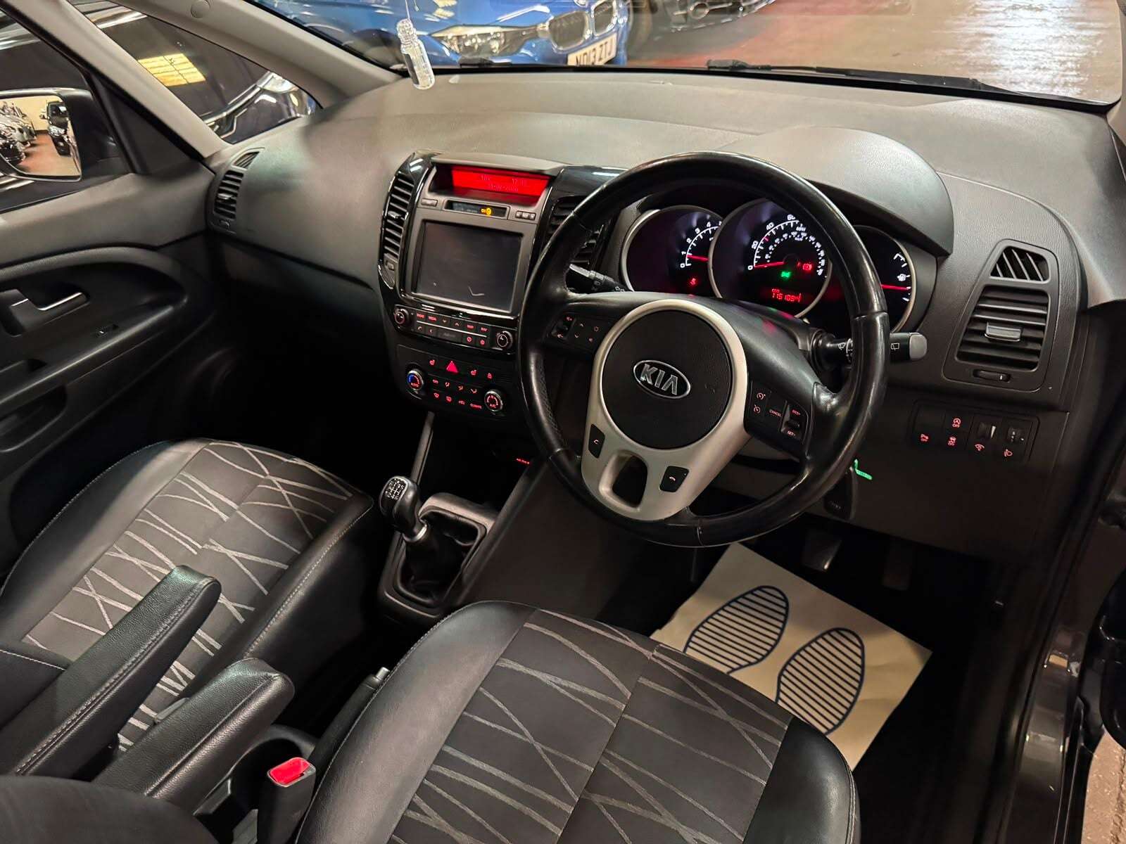 2017 KIA VENGA 2017 KIA VENGA