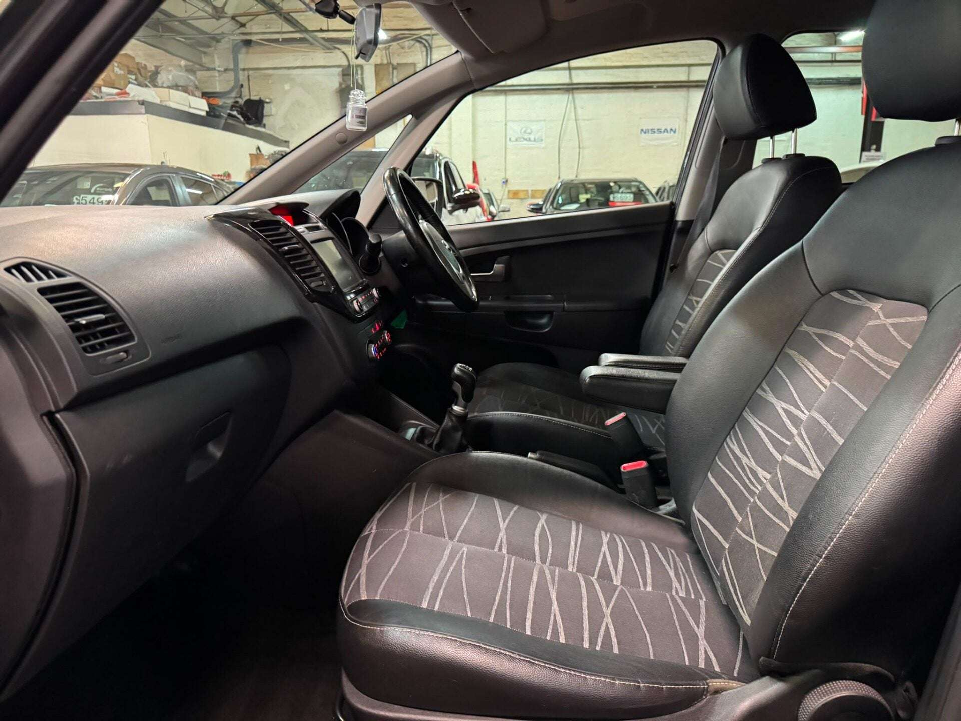 2017 KIA VENGA 2017 KIA VENGA