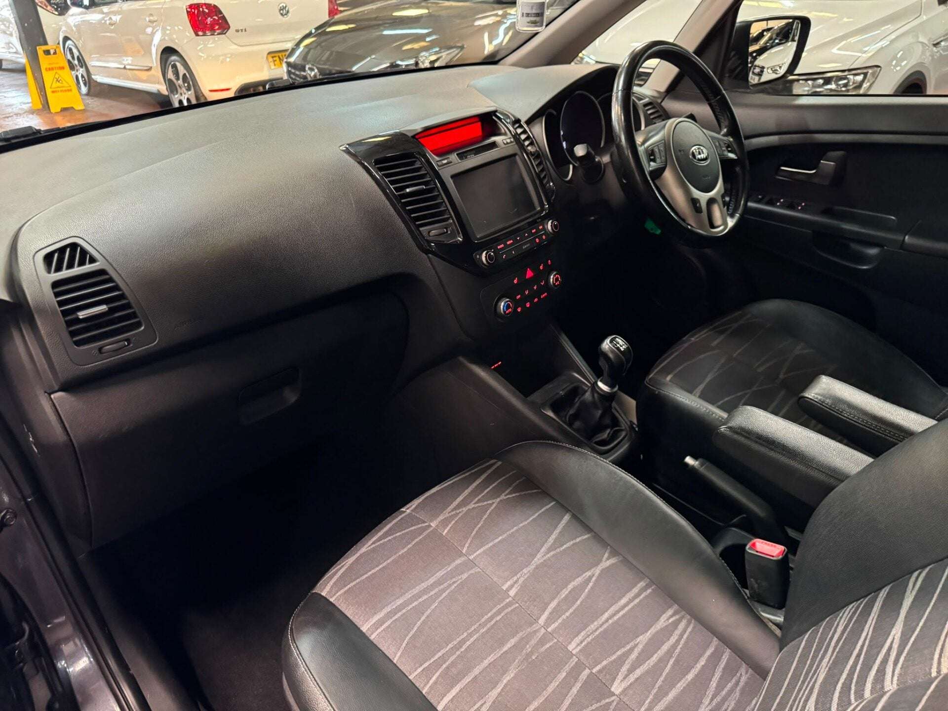 2017 KIA VENGA 2017 KIA VENGA