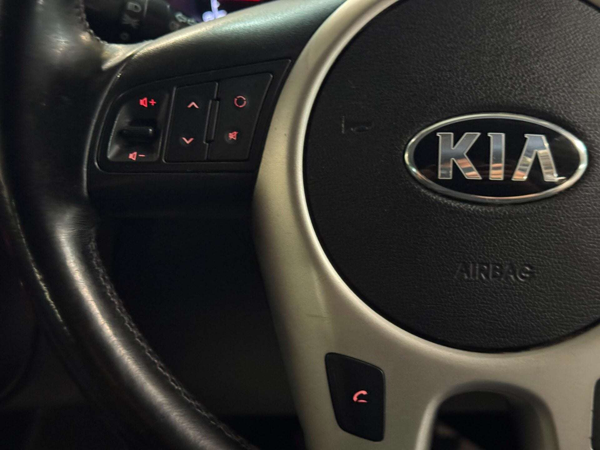 2017 KIA VENGA 2017 KIA VENGA