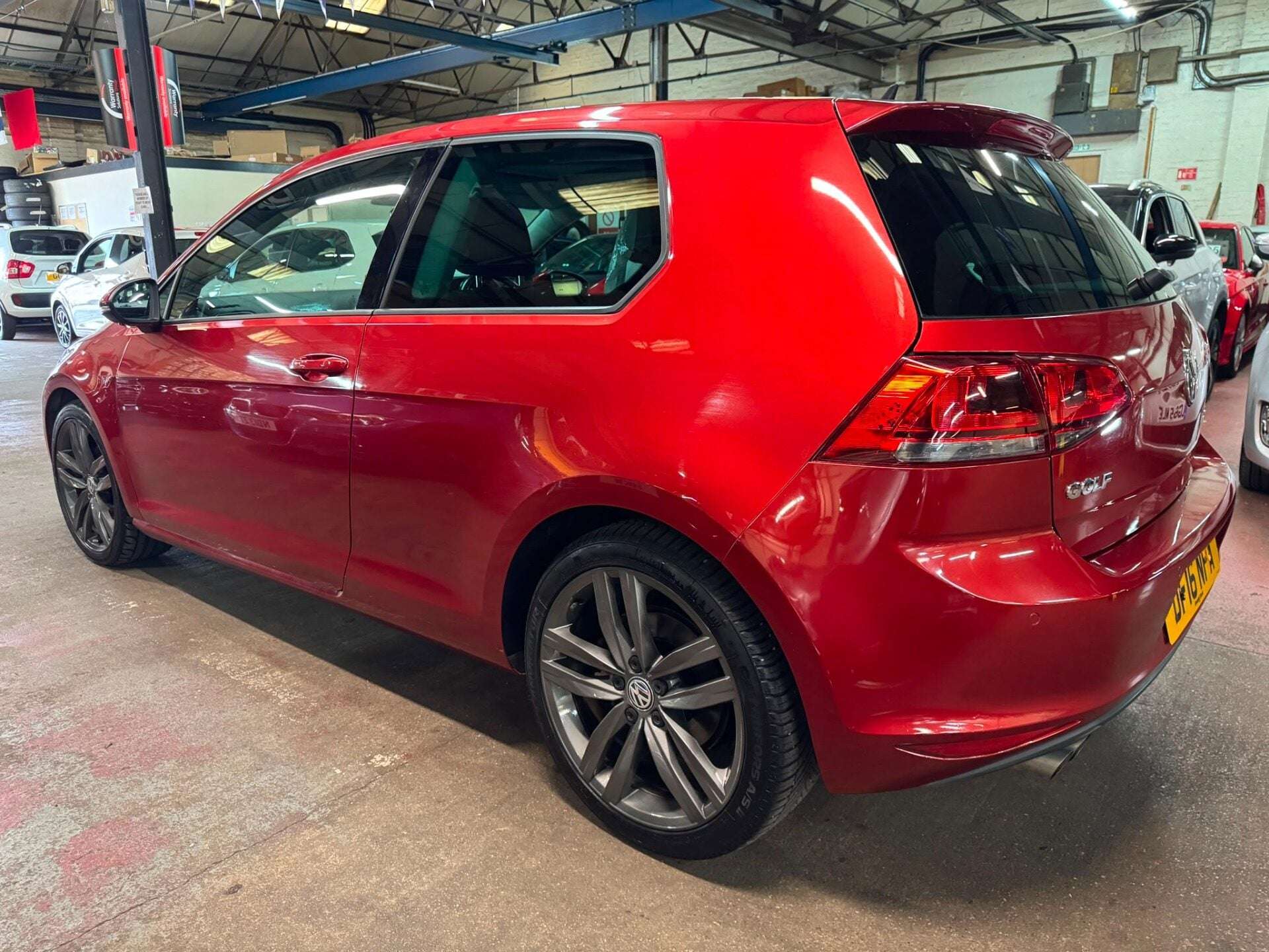 A 2016 VOLKSWAGEN GOLF GT EDITION TDI BLUEMOTION TECHNOLOGY A 2016 VOLKSWAGEN GOLF GT EDITION TDI BLUEMOTION TECHNOLOGY