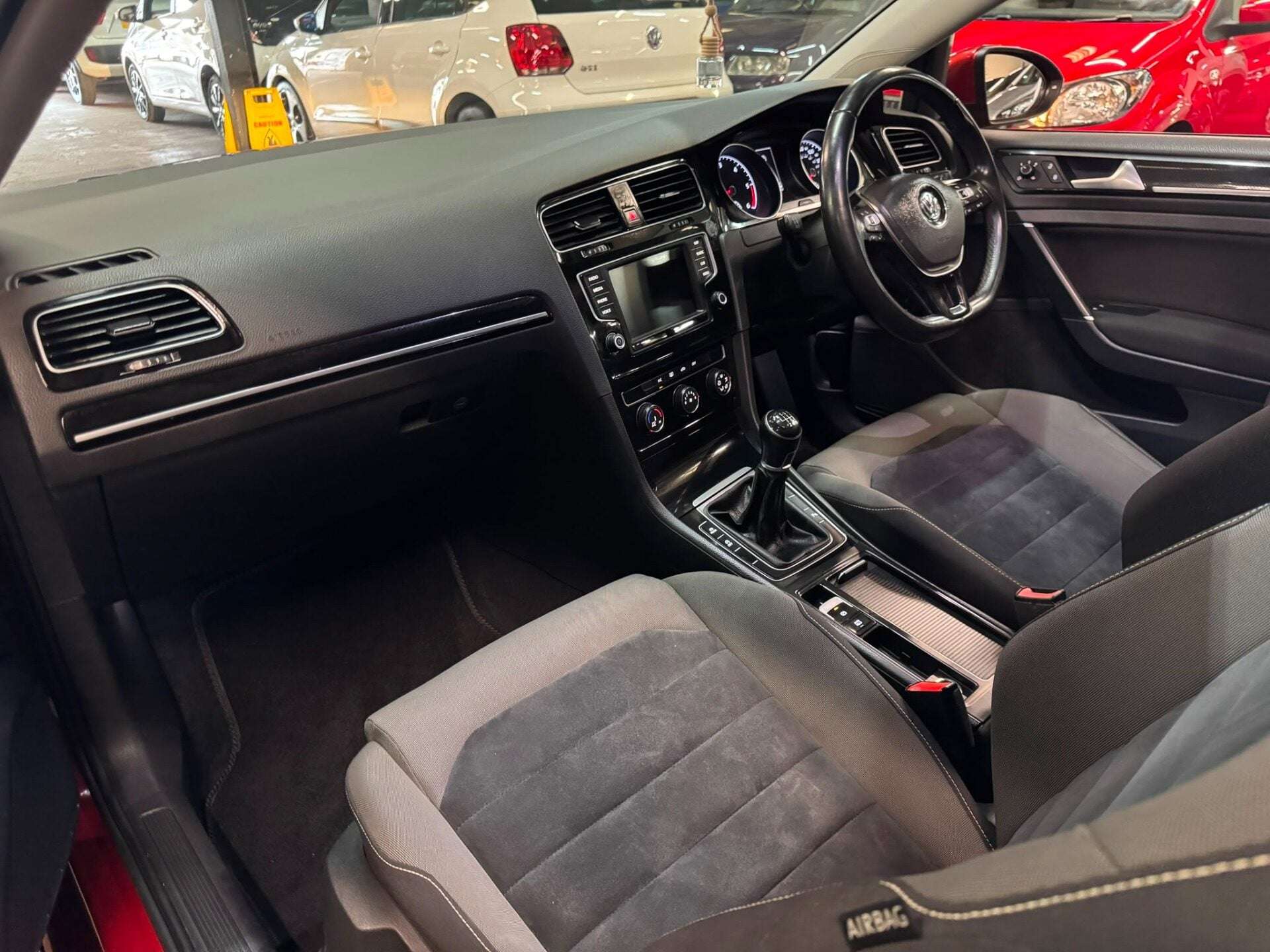 2016 VOLKSWAGEN GOLF 2016 VOLKSWAGEN GOLF