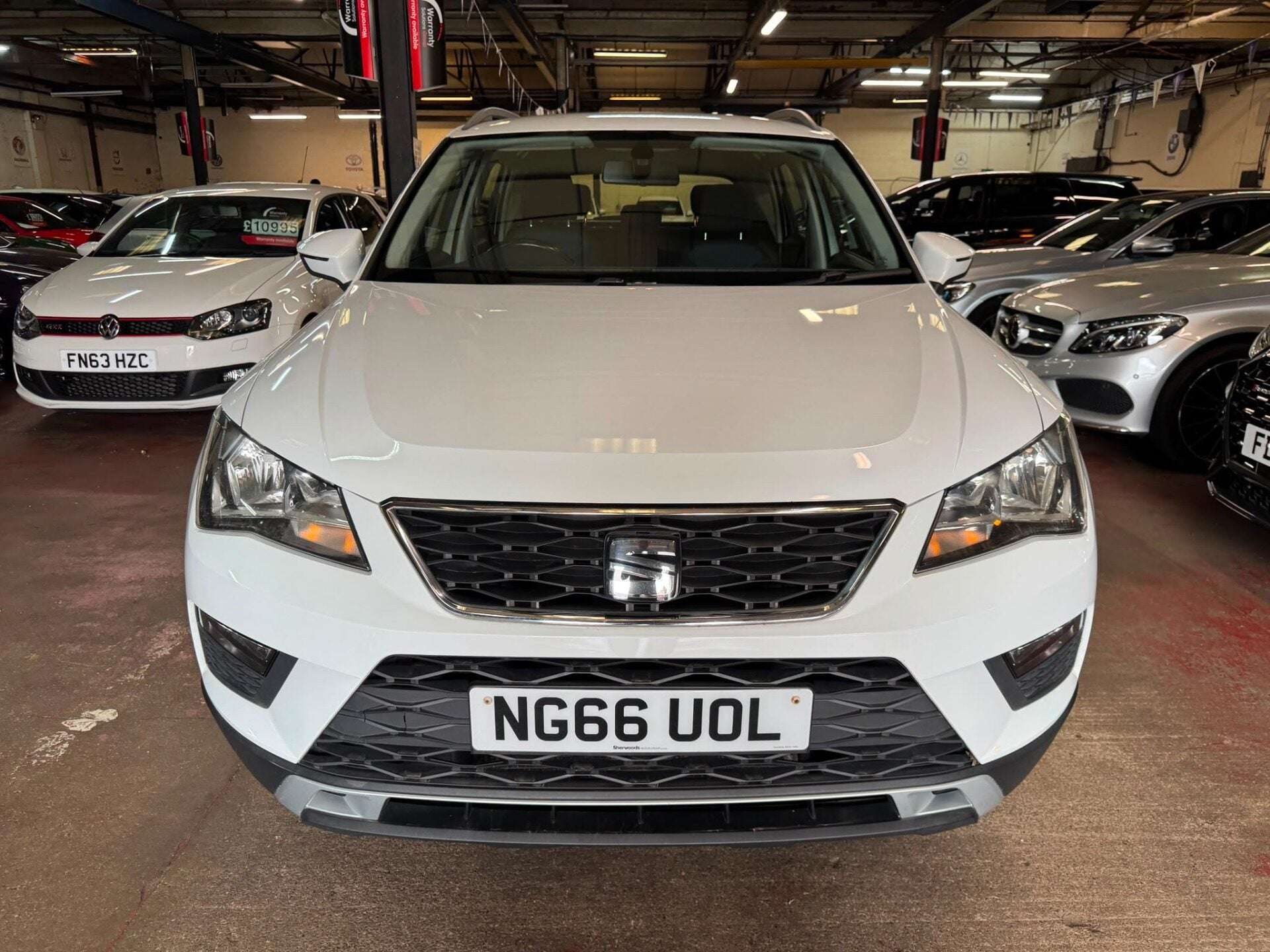 A 2017 SEAT ATECA TSI ECOMOTIVE SE A 2017 SEAT ATECA TSI ECOMOTIVE SE