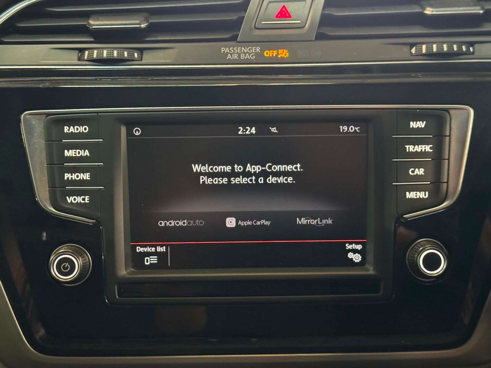 2015 VOLKSWAGEN TOURAN 2015 VOLKSWAGEN TOURAN