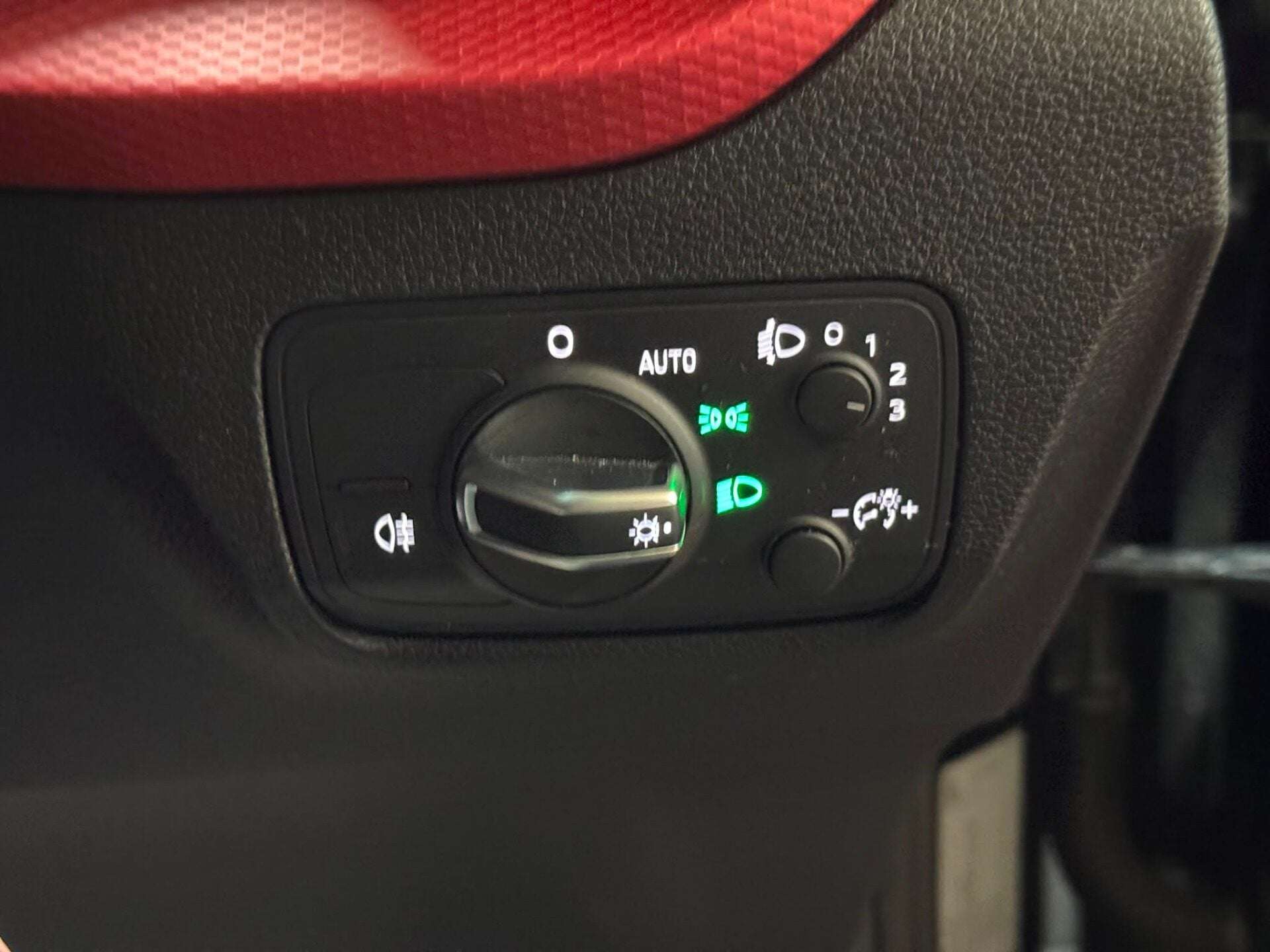 2018 AUDI Q2 2018 AUDI Q2
