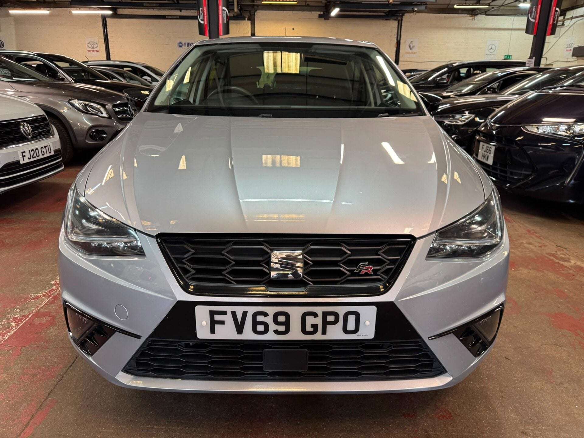 A 2019 SEAT IBIZA MPI FR A 2019 SEAT IBIZA MPI FR