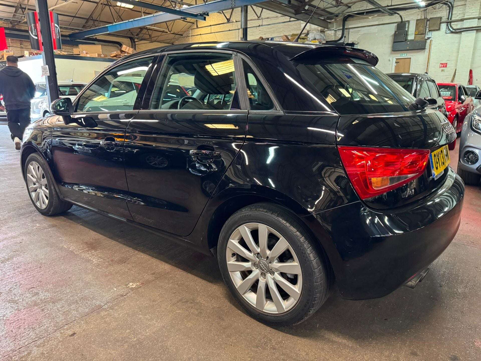 A 2013 AUDI A1 SPORTBACK TFSI SPORT A 2013 AUDI A1 SPORTBACK TFSI SPORT