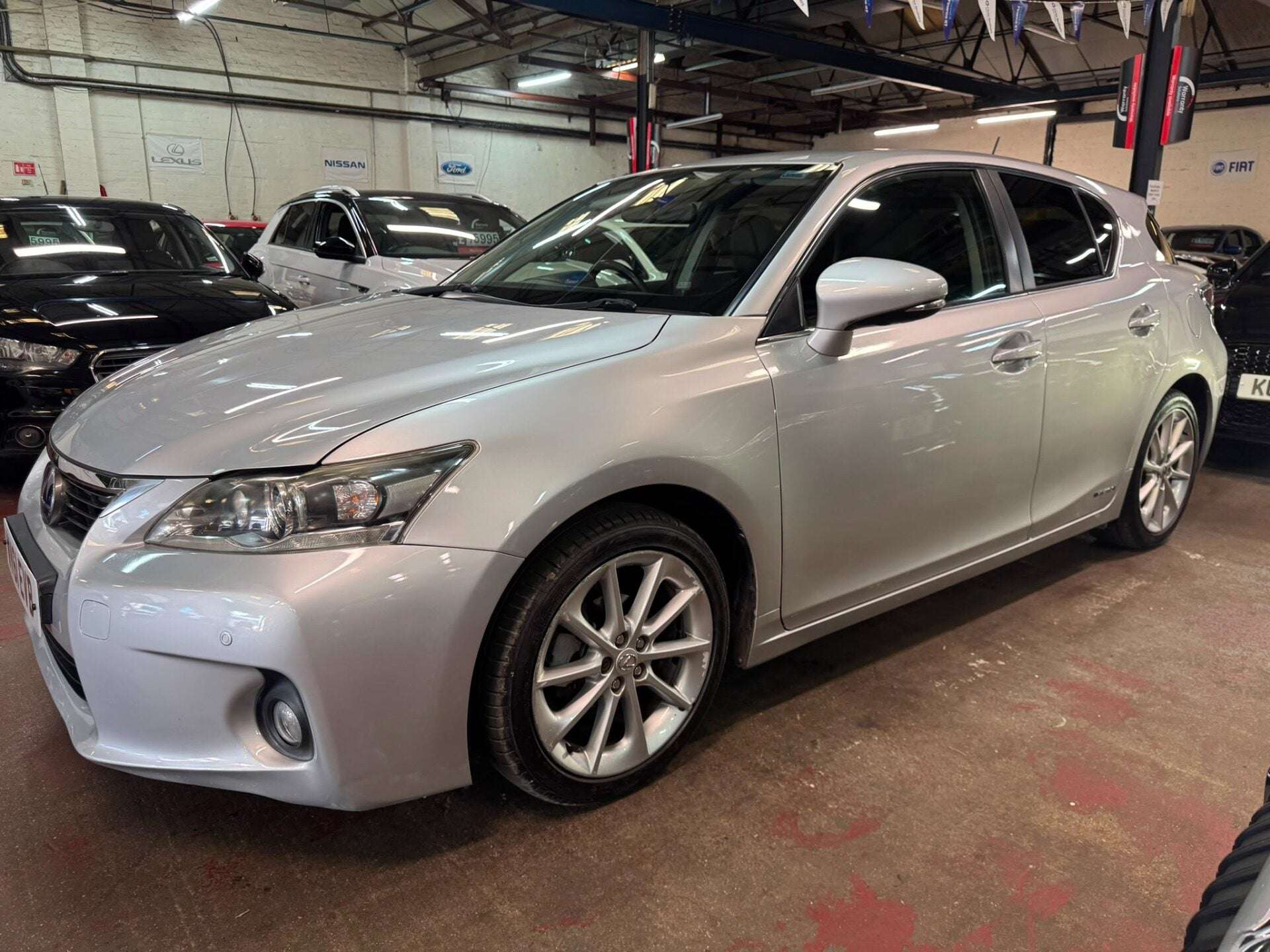 A 2011 LEXUS CT 200H SE-I A 2011 LEXUS CT 200H SE-I