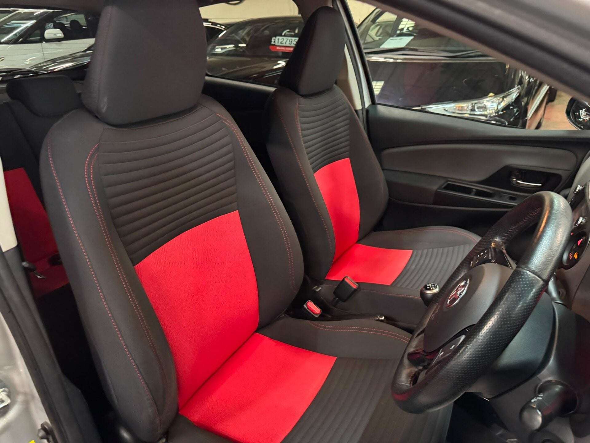2015 TOYOTA YARIS 2015 TOYOTA YARIS